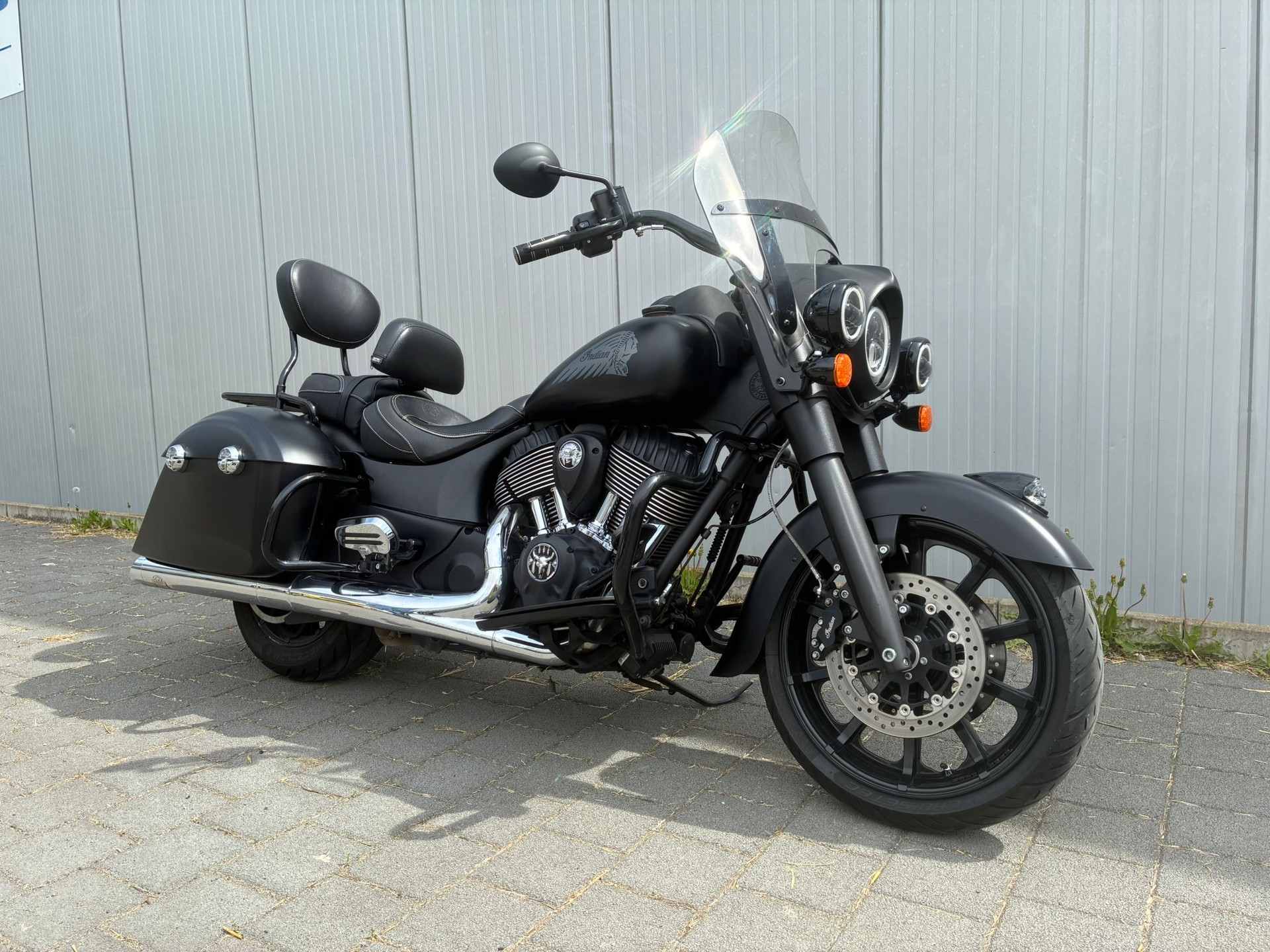 INDIAN Springfield Dark Horse