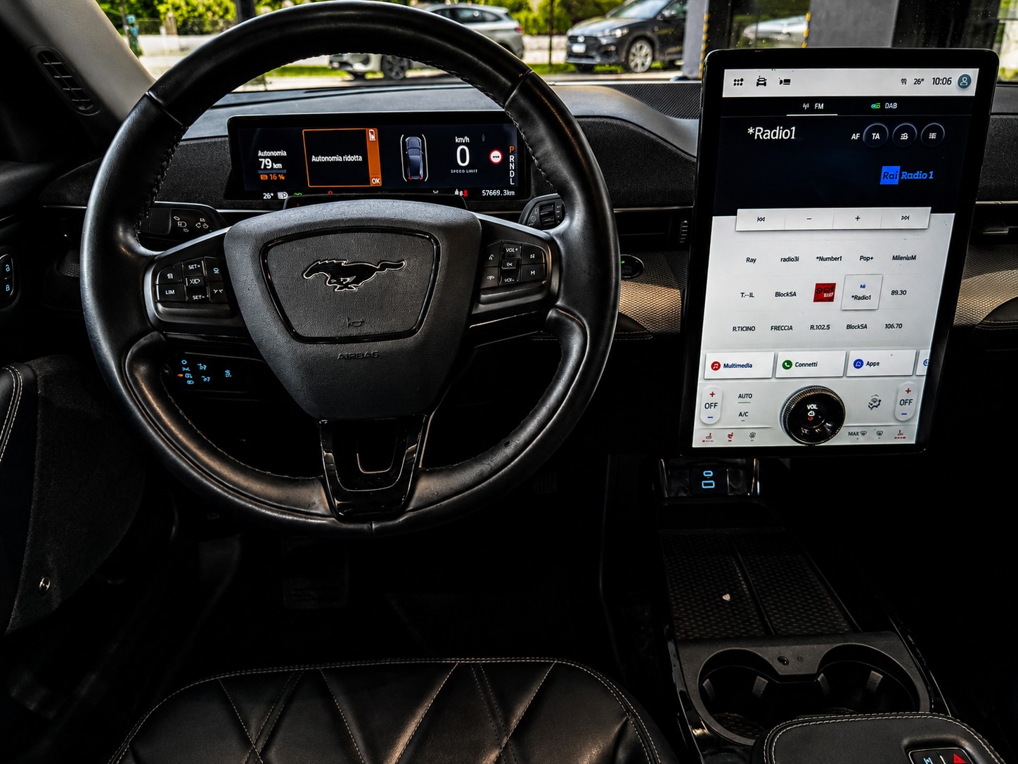 FORD Mustang MACH-E RWD 91 kWh-image-10