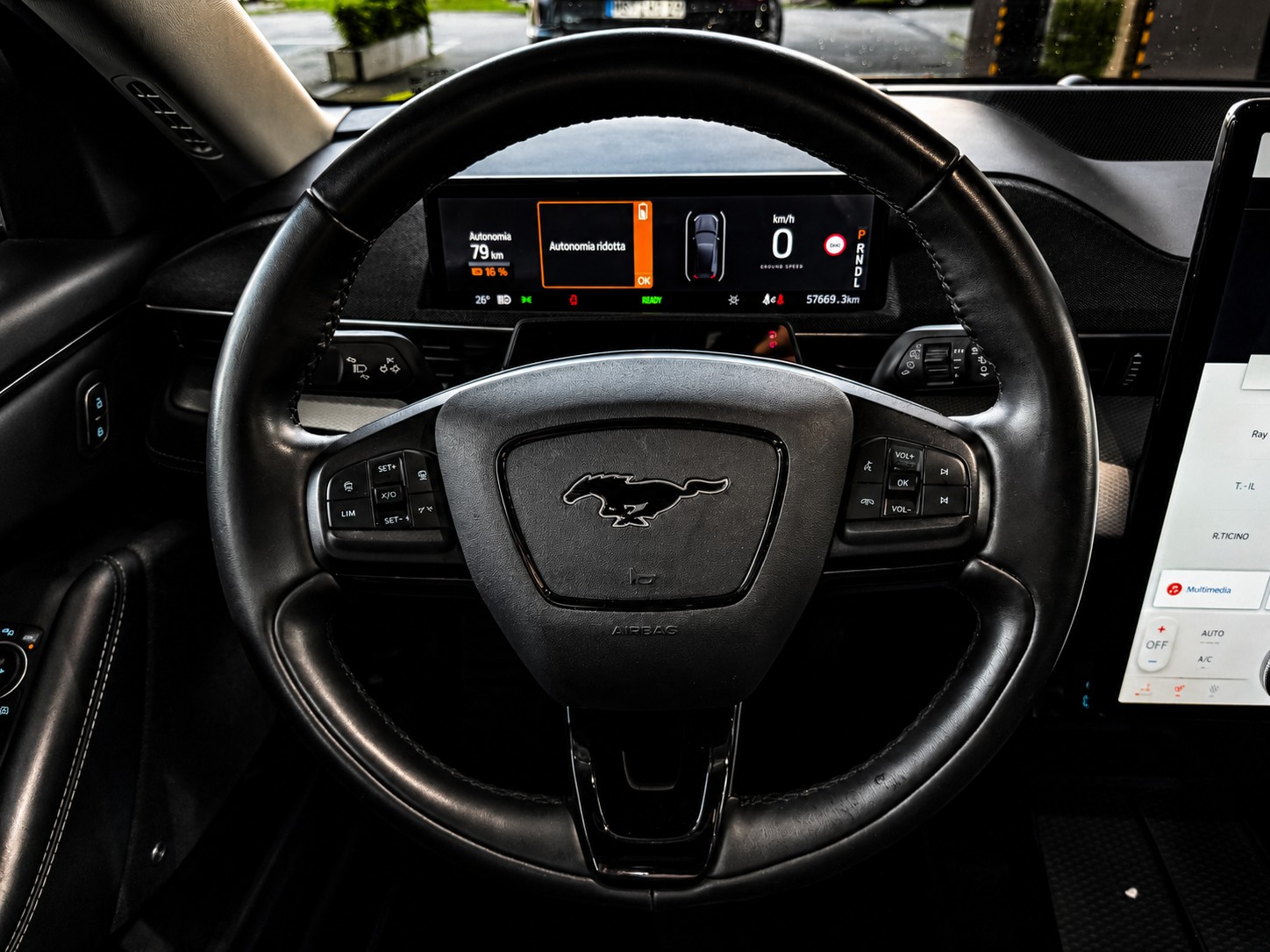 FORD Mustang MACH-E RWD 91 kWh-image-8