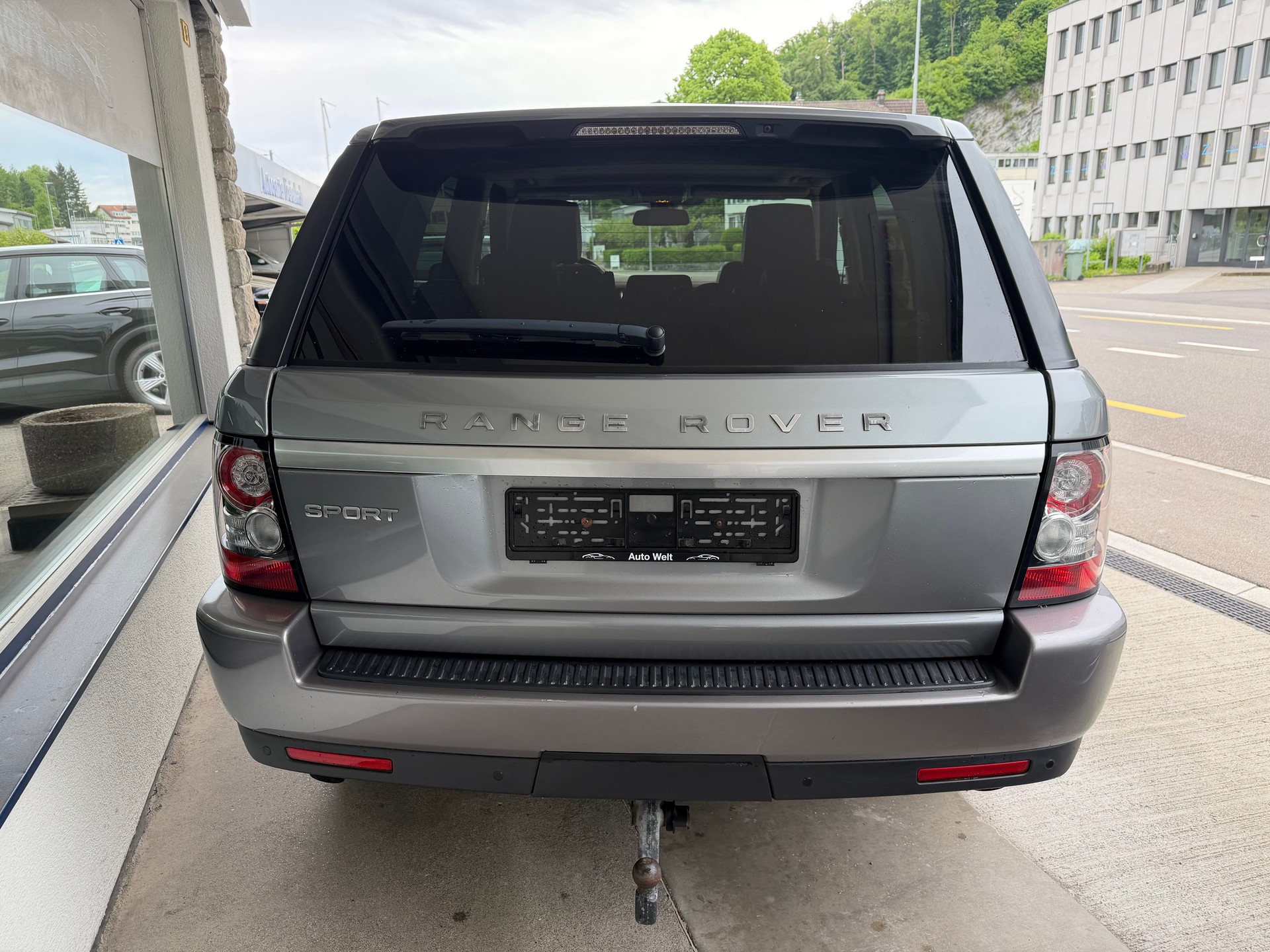 LAND ROVER Range Rover Sport 3.0 TDV6 SE Automatic-image-5
