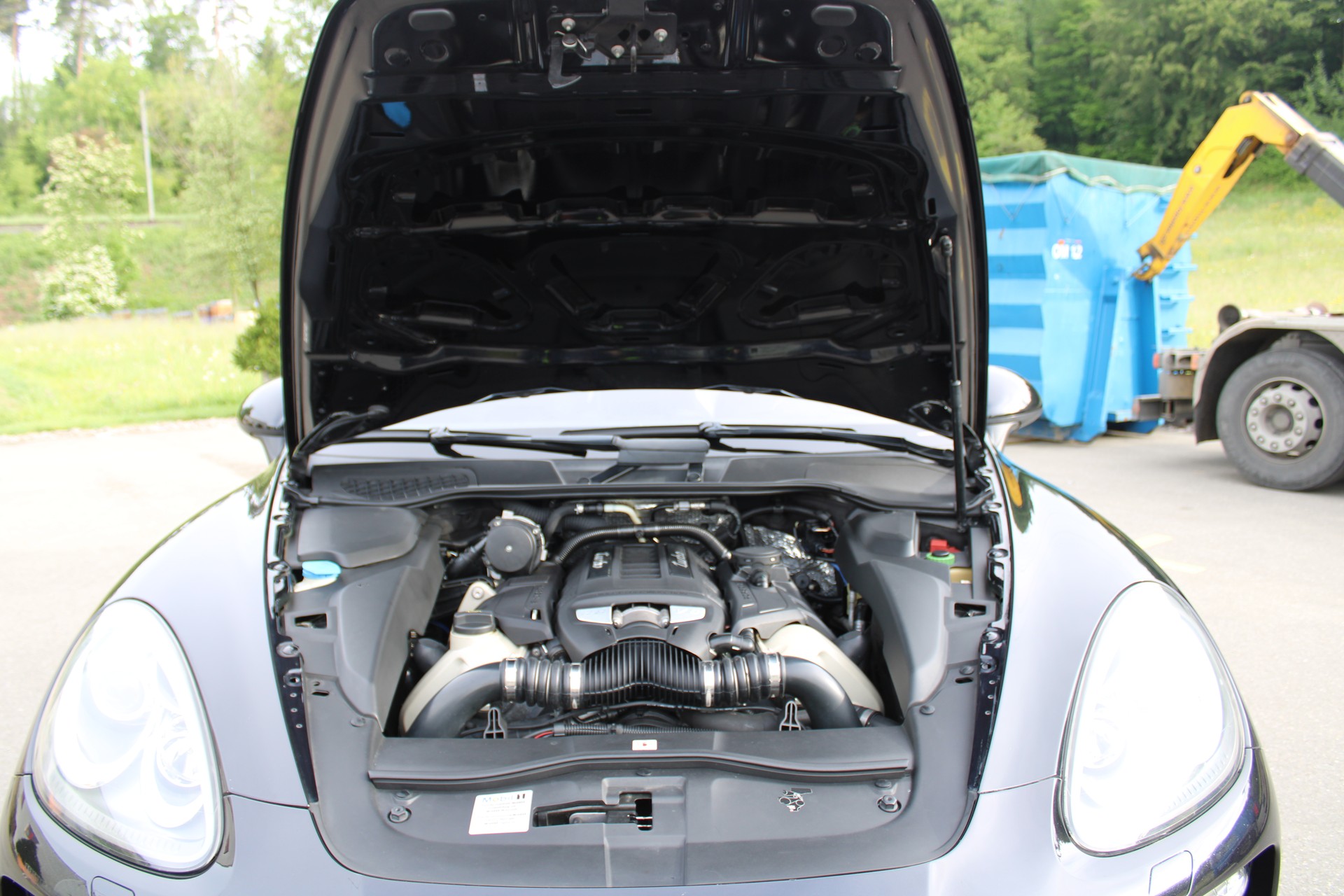 PORSCHE Cayenne Turbo-image-8