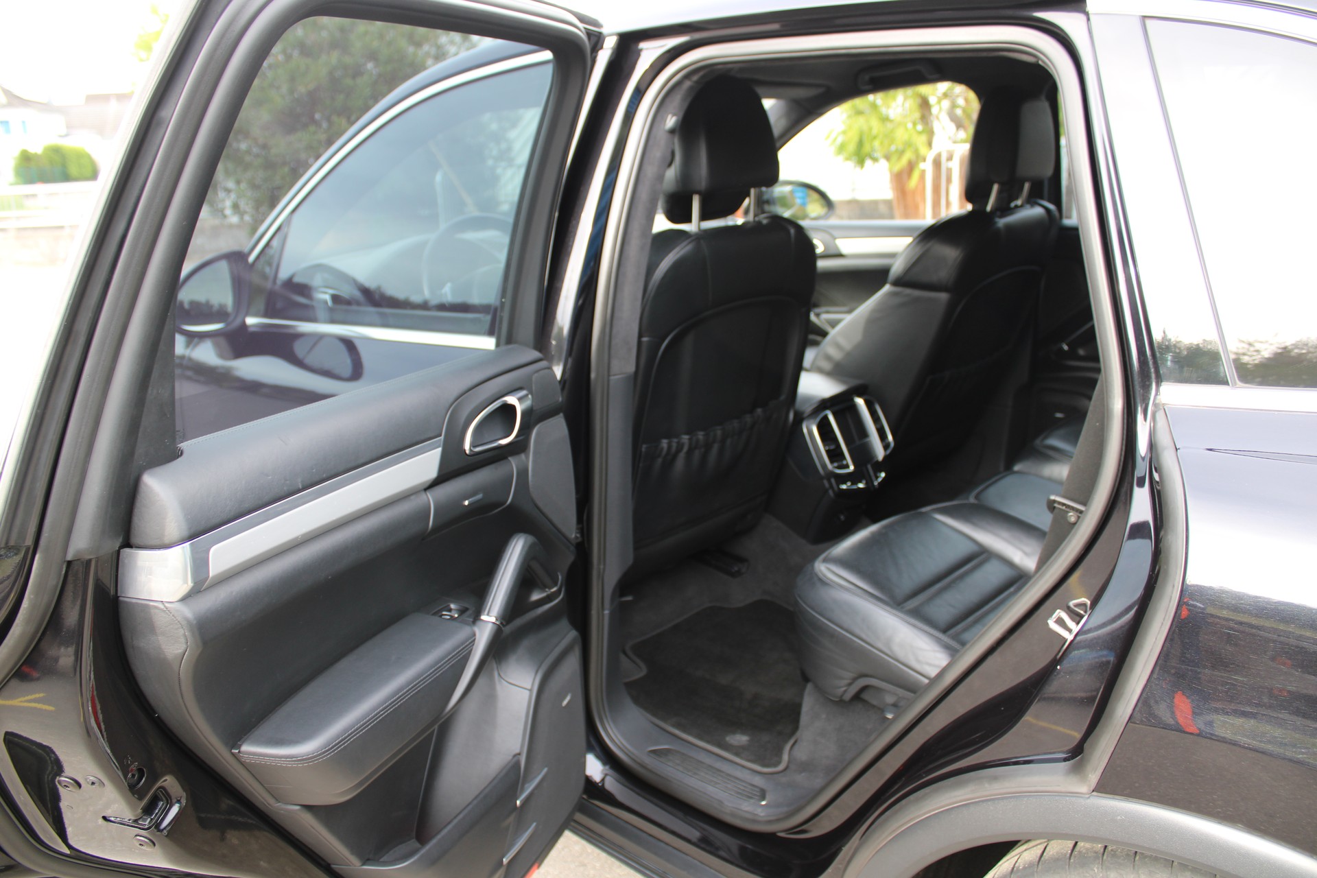PORSCHE Cayenne Turbo-image-10