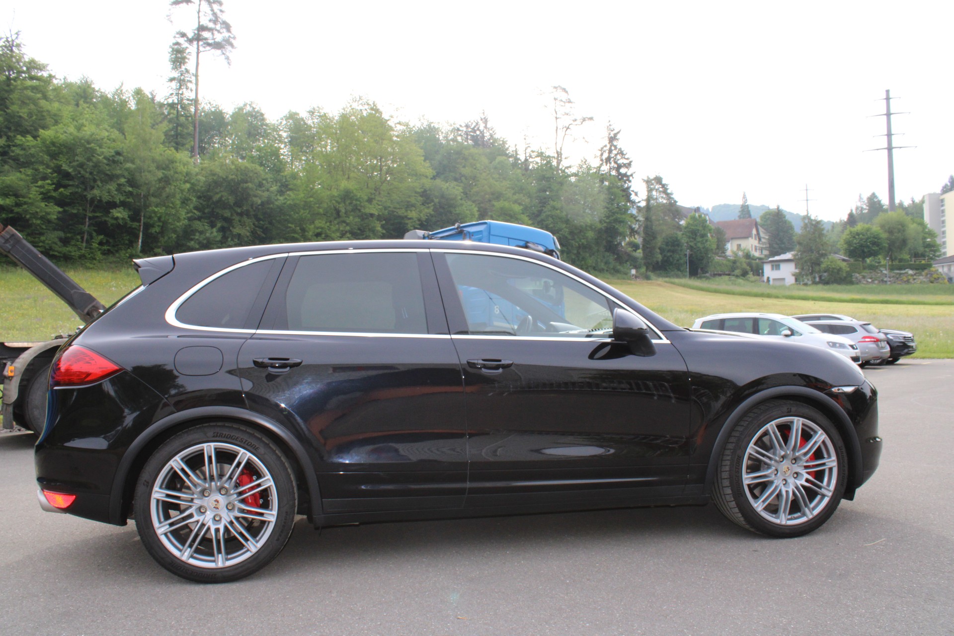 PORSCHE Cayenne Turbo-image-7
