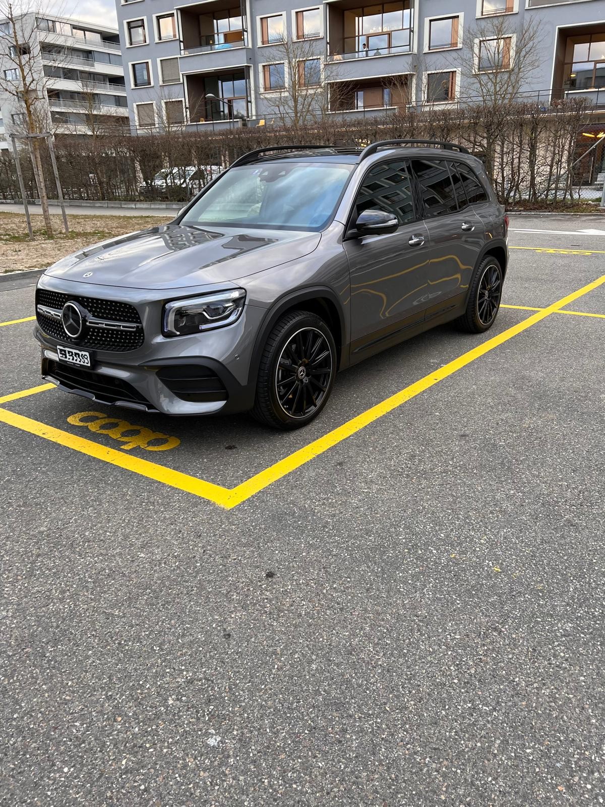 MERCEDES-BENZ GLB 200 AMG Line 7G-Tronic