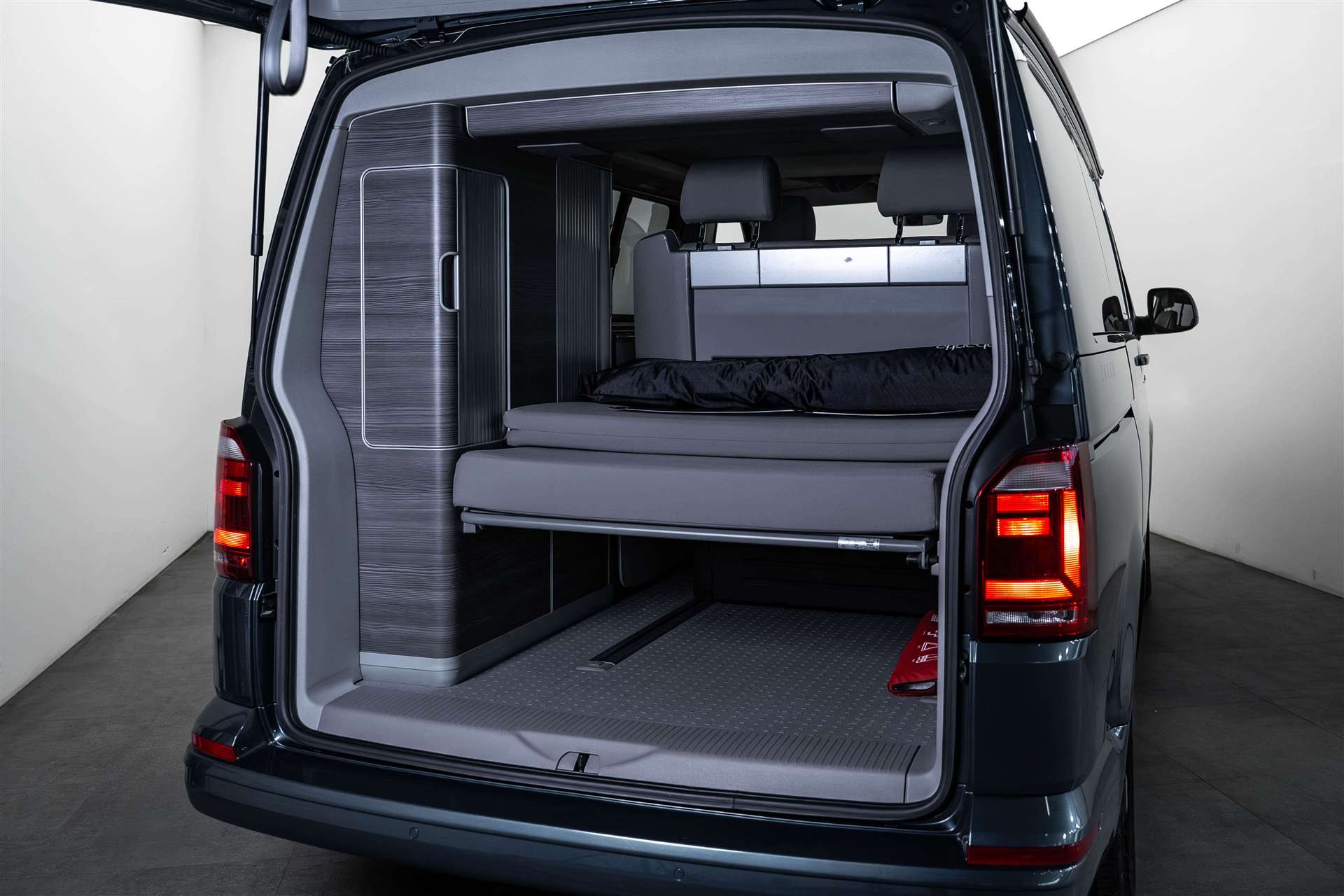 VW T6 California 2.0 TDI Ocean 4Motion-image-6