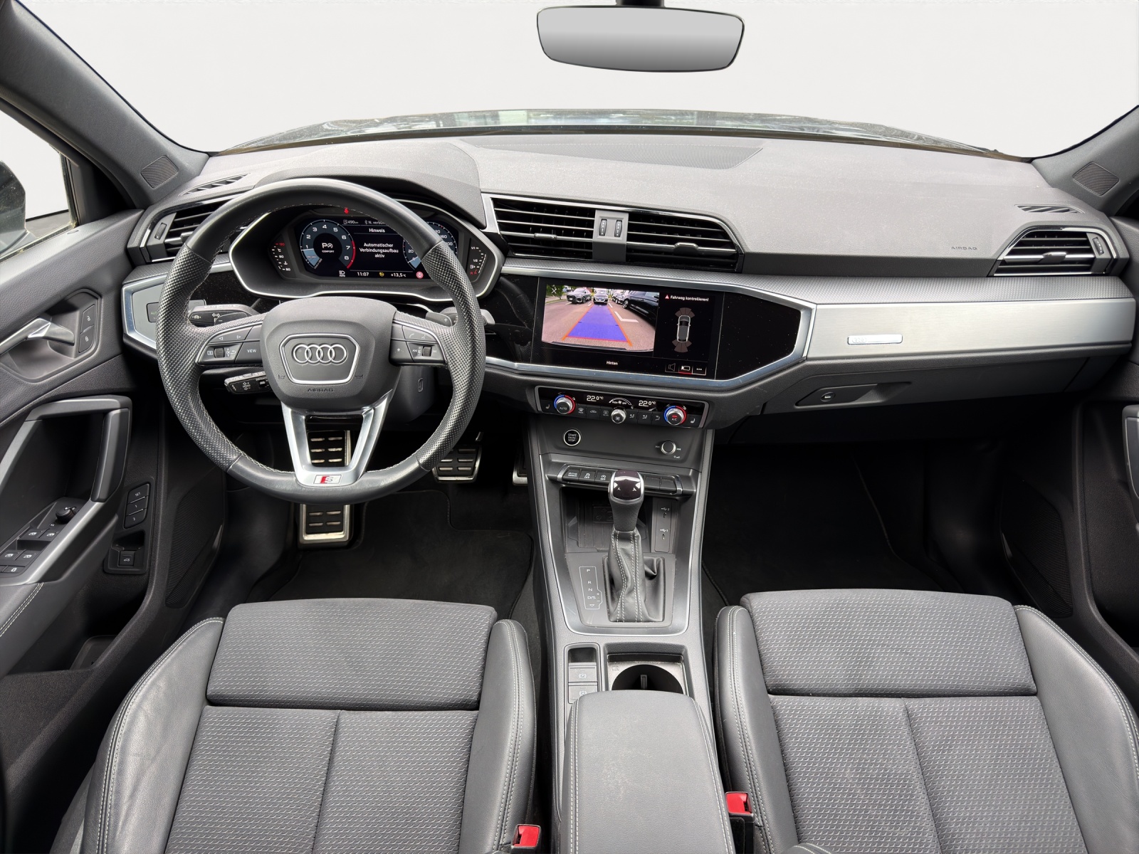 AUDI Q3 Sportback 35 TFSI S line Attraction S-tronic-image-5