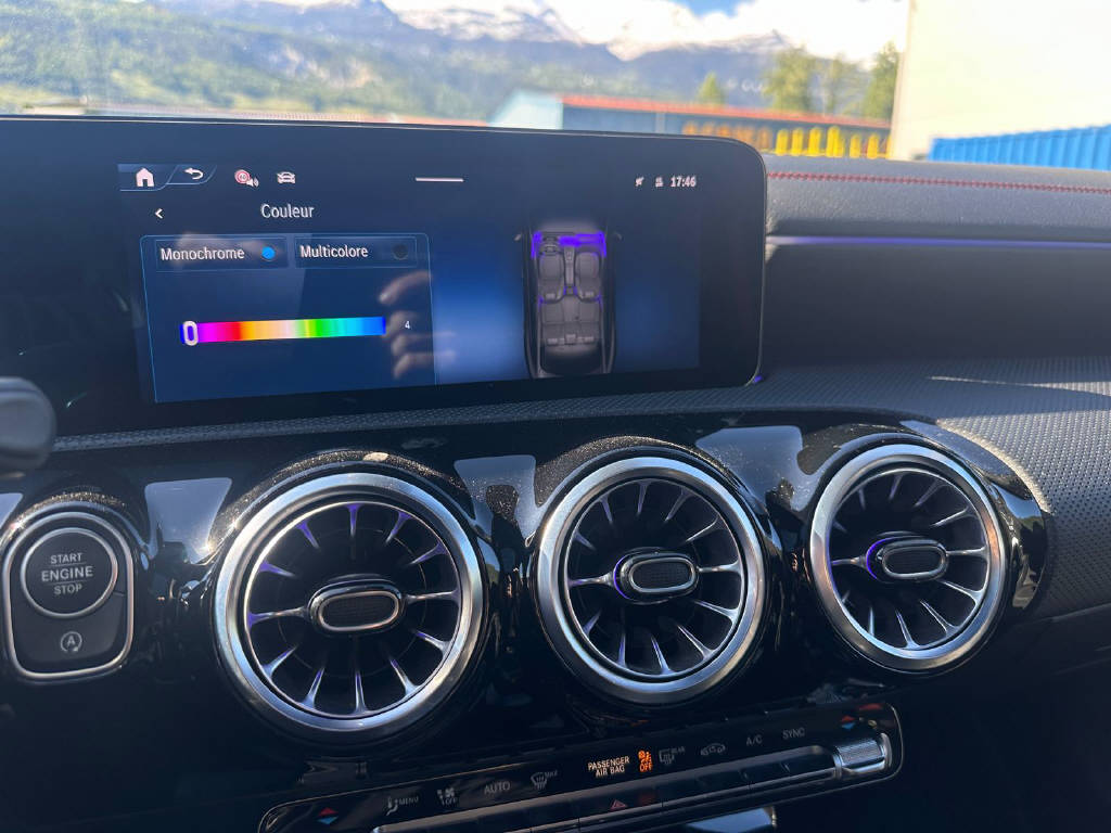 MERCEDES-BENZ CLA 35 AMG 4matic CH-Auto-image-9