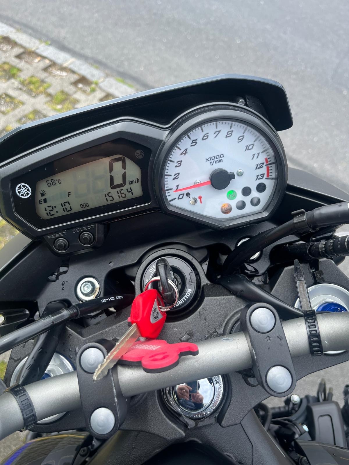 YAMAHA FZ8 N ABS-image-5