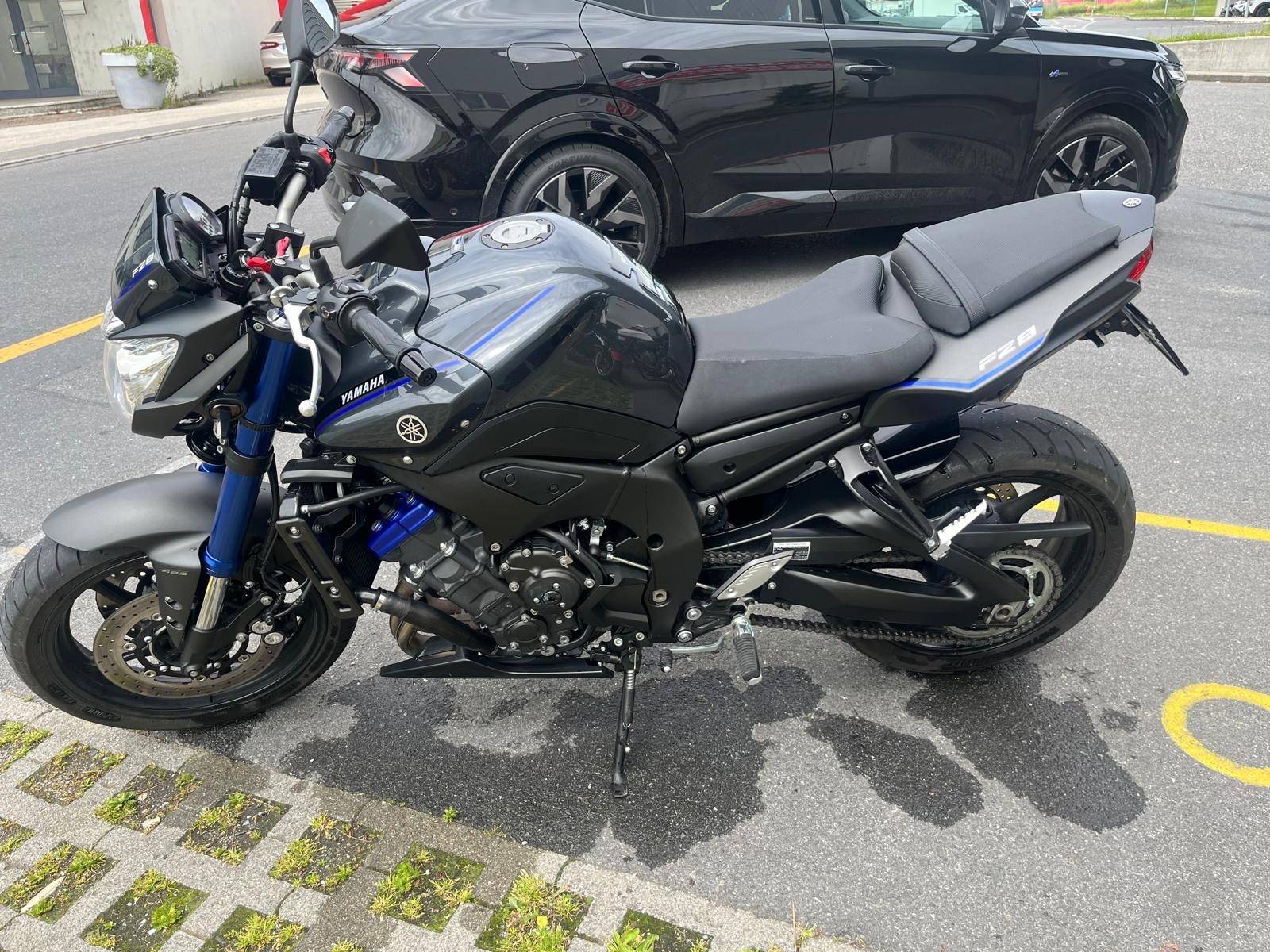 YAMAHA FZ8 N ABS-image-3