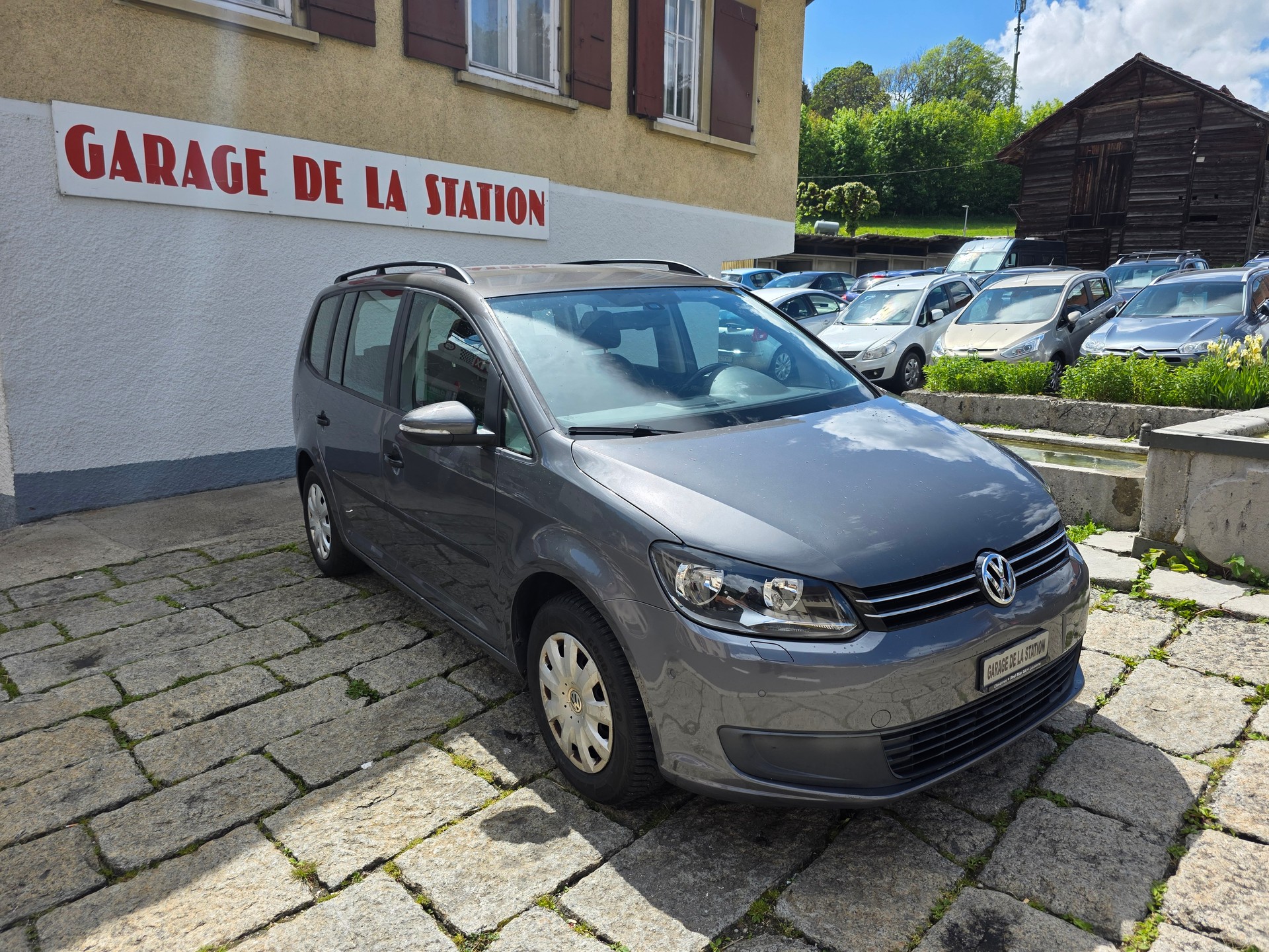 VW Touran 1.2 TSI Trendline-image-2