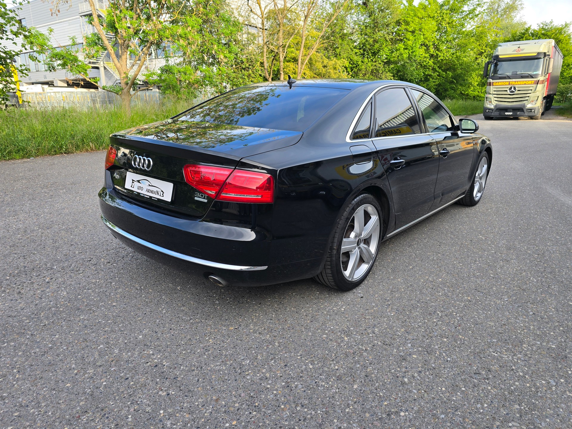 AUDI A8 3.0 TDI quattro tiptronic-image-4