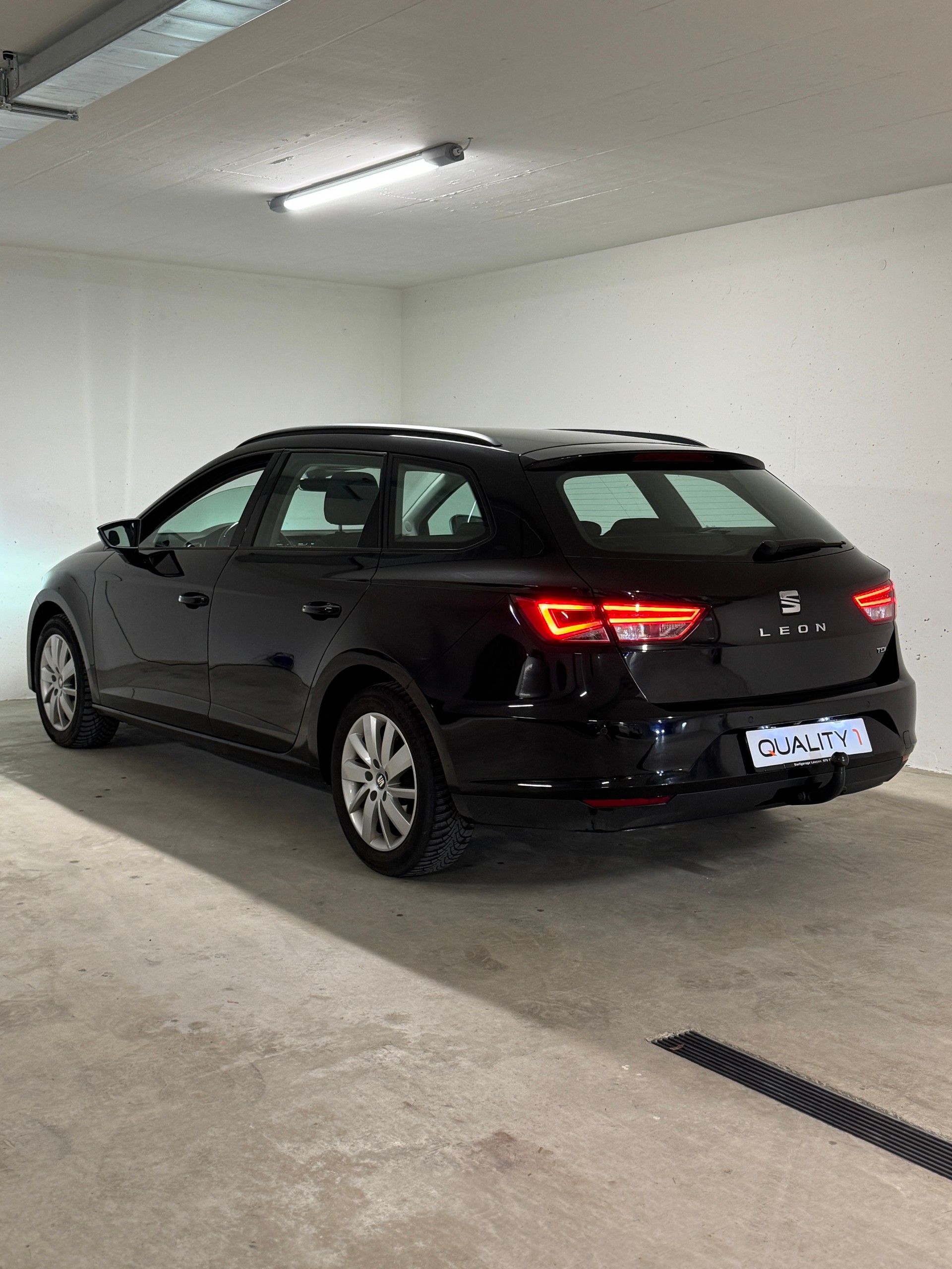 SEAT Leon ST 2.0 TDI Style DSG *AHK*-image-5