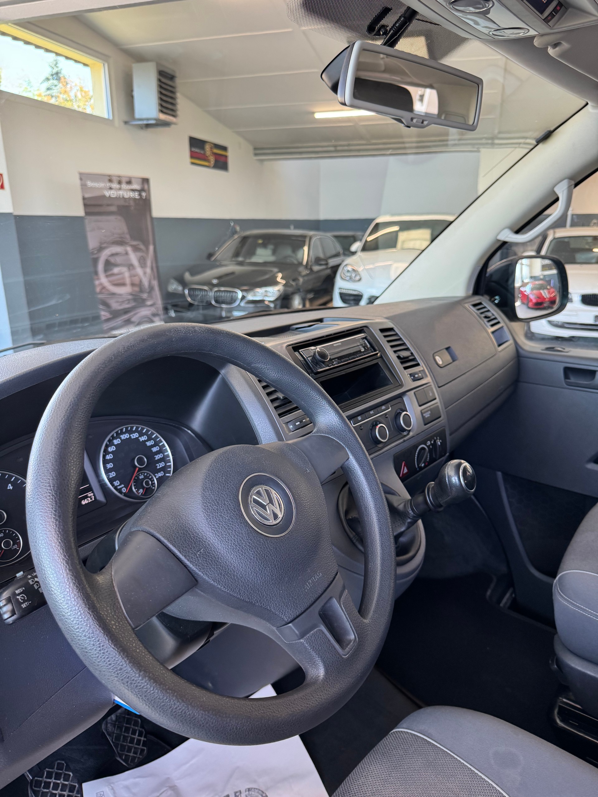 VW T5 California 2.0 TDI Beach Travel-image-15