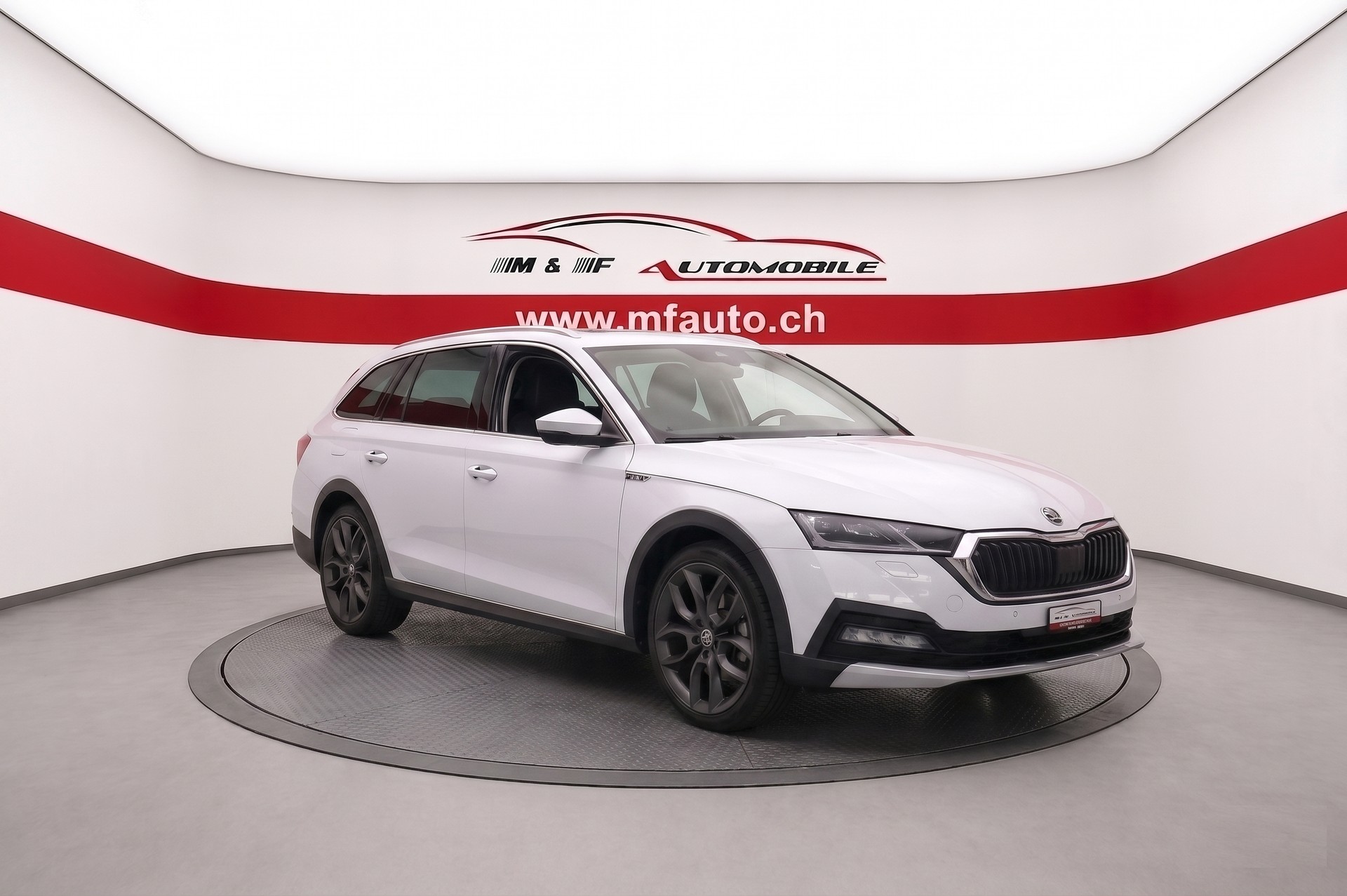 SKODA Octavia Scout 2.0 TDI 4x4 DSG-showroom-element-1