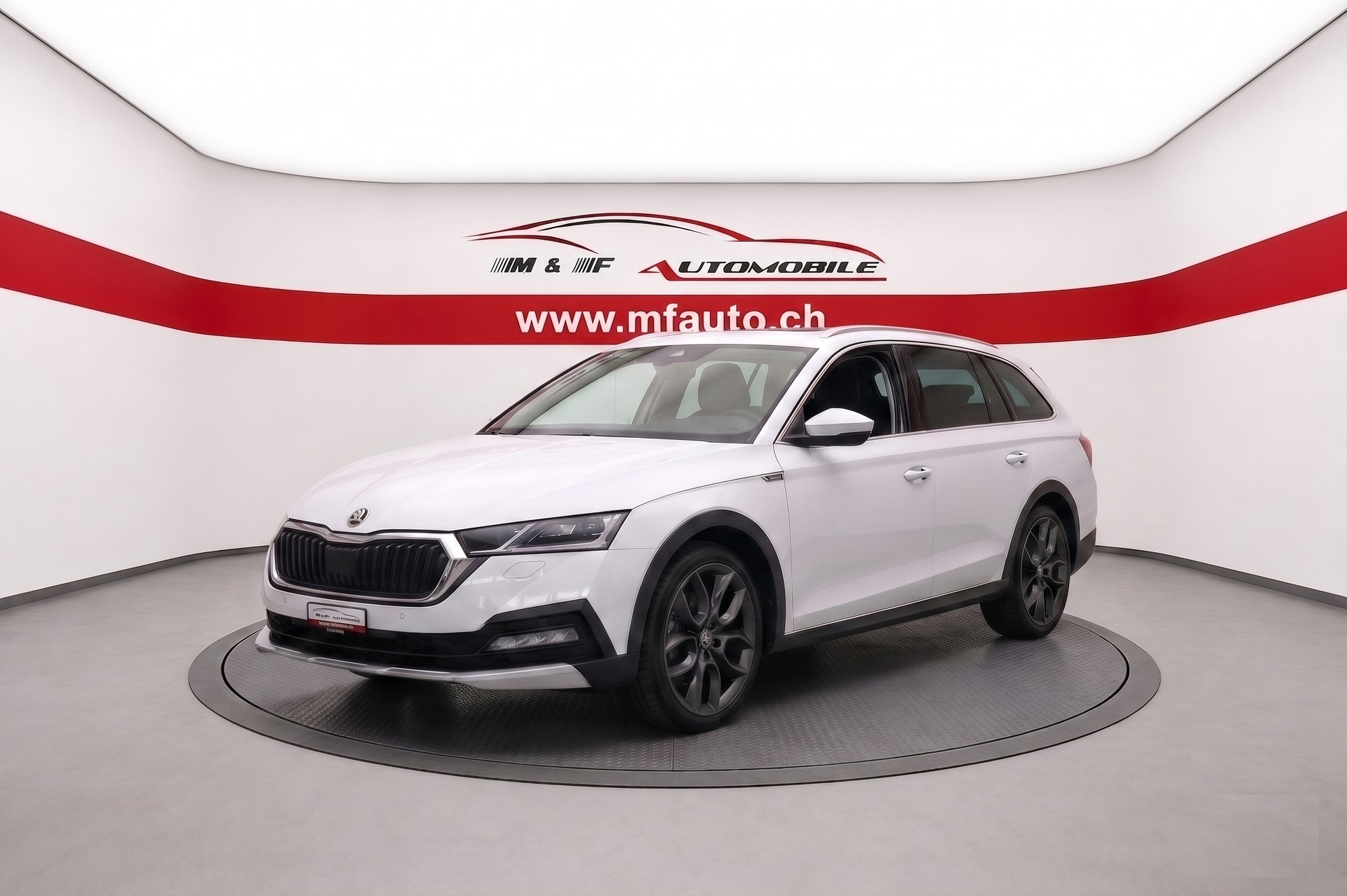 SKODA Octavia Scout 2.0 TDI 4x4 DSG