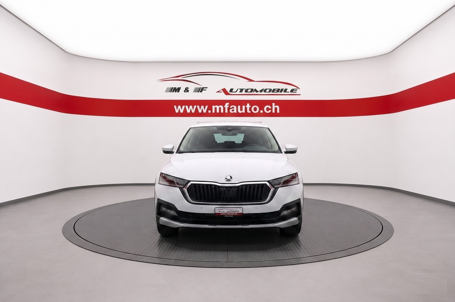 SKODA Octavia Scout 2.0 TDI 4x4 DSG-showroom-element-2