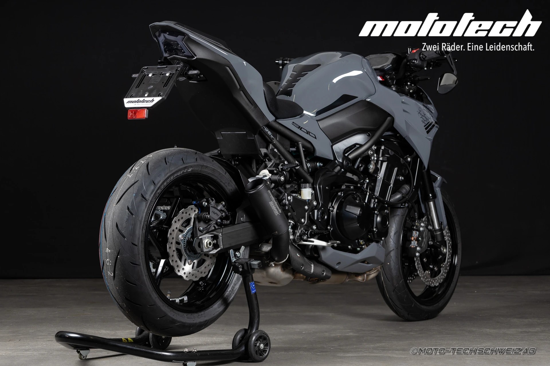 KAWASAKI Z 900-image-2