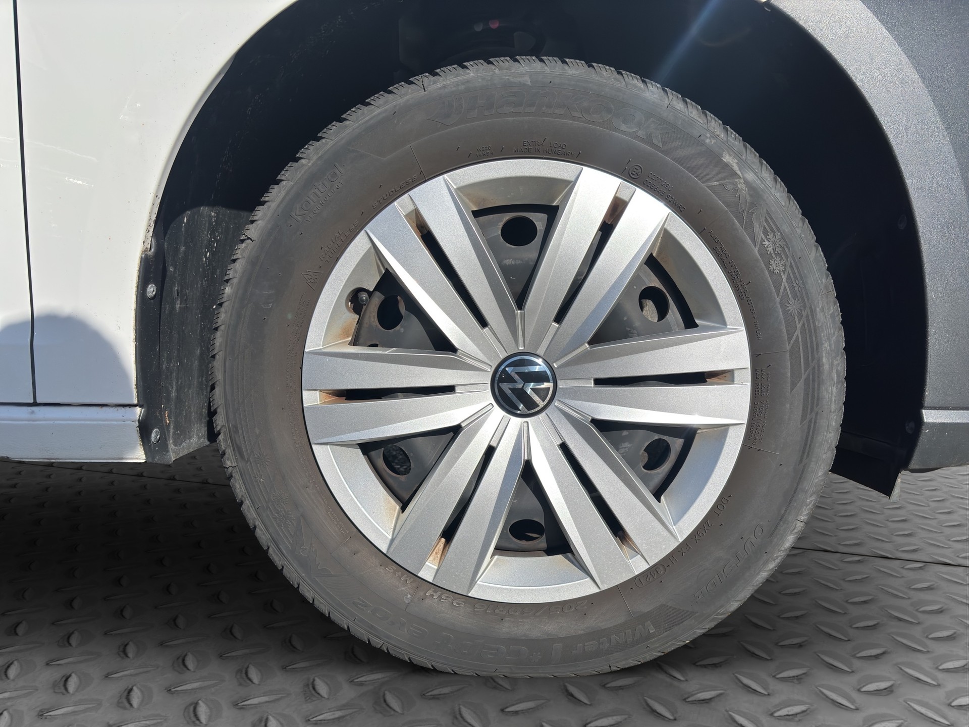 VW Caddy Cargo 2.0TDI Entry-image-16