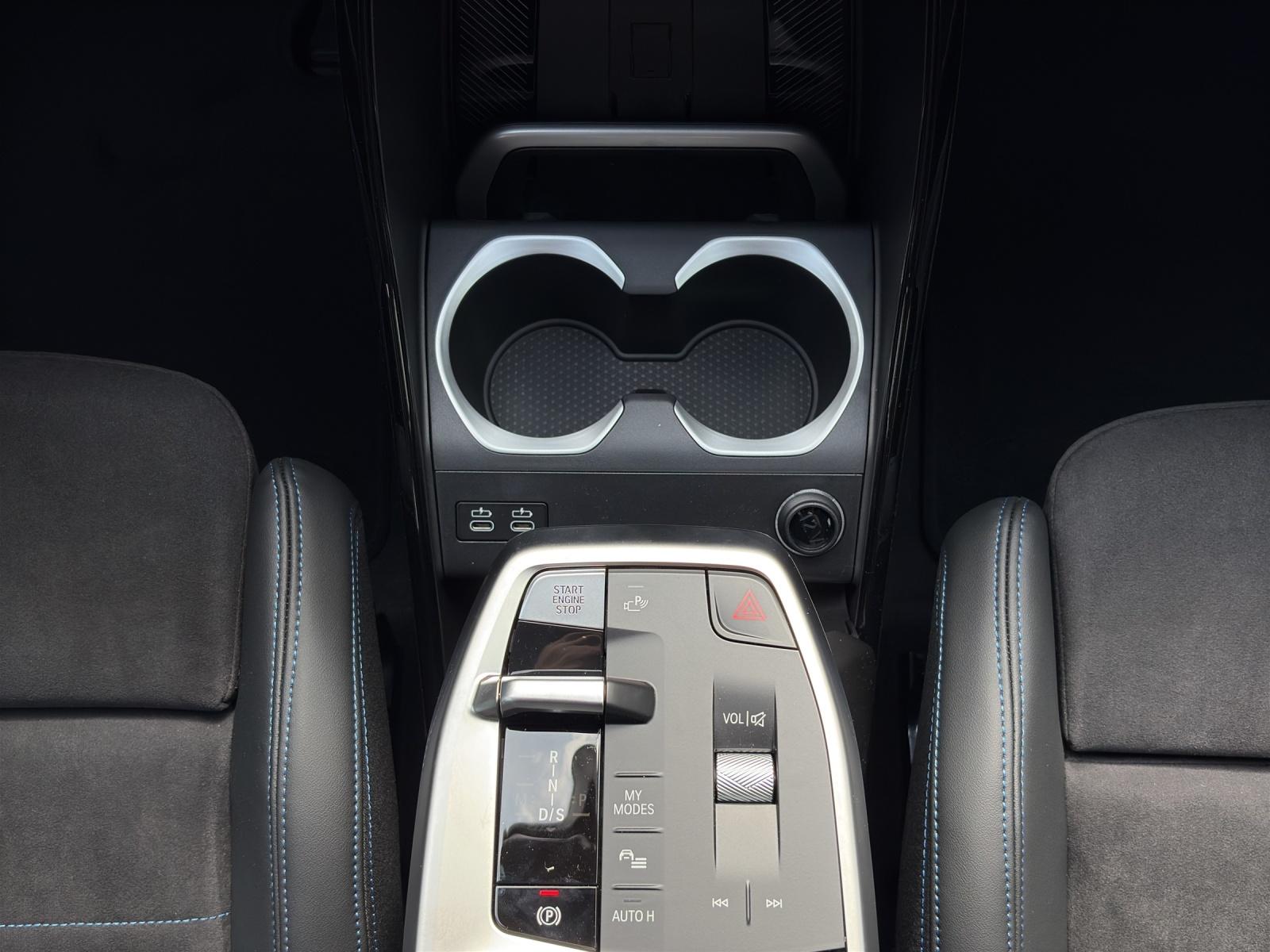 BMW X1 M35i-image-18