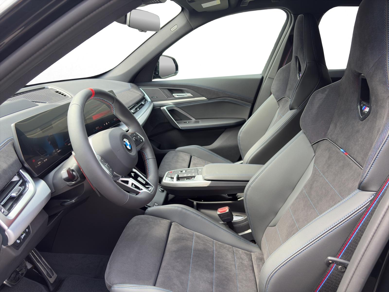 BMW X1 M35i-image-9