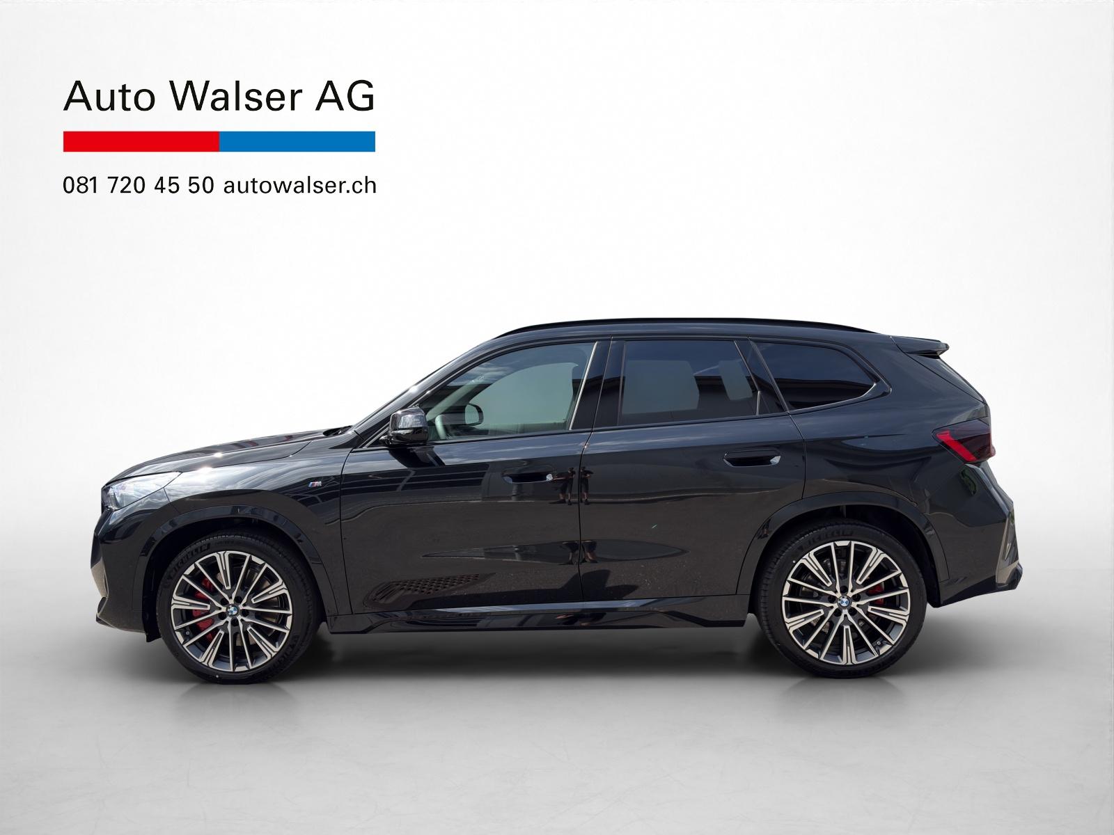 BMW X1 M35i-showroom-element-1