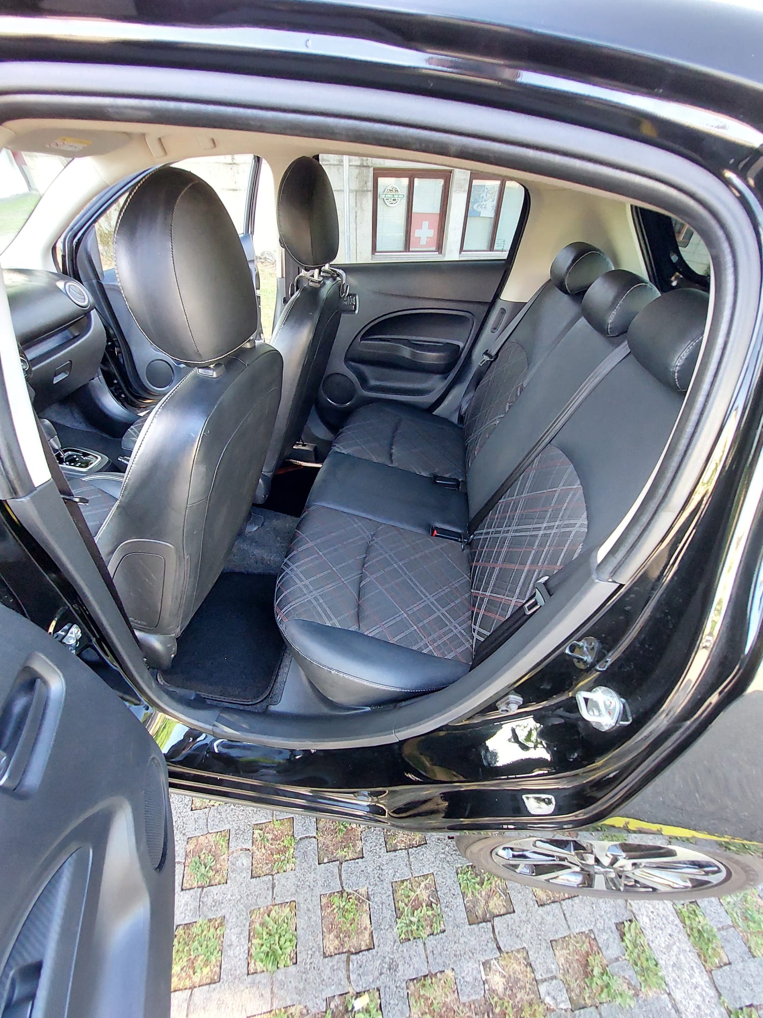MITSUBISHI Space Star 1.2 Diamond CVT-image-2