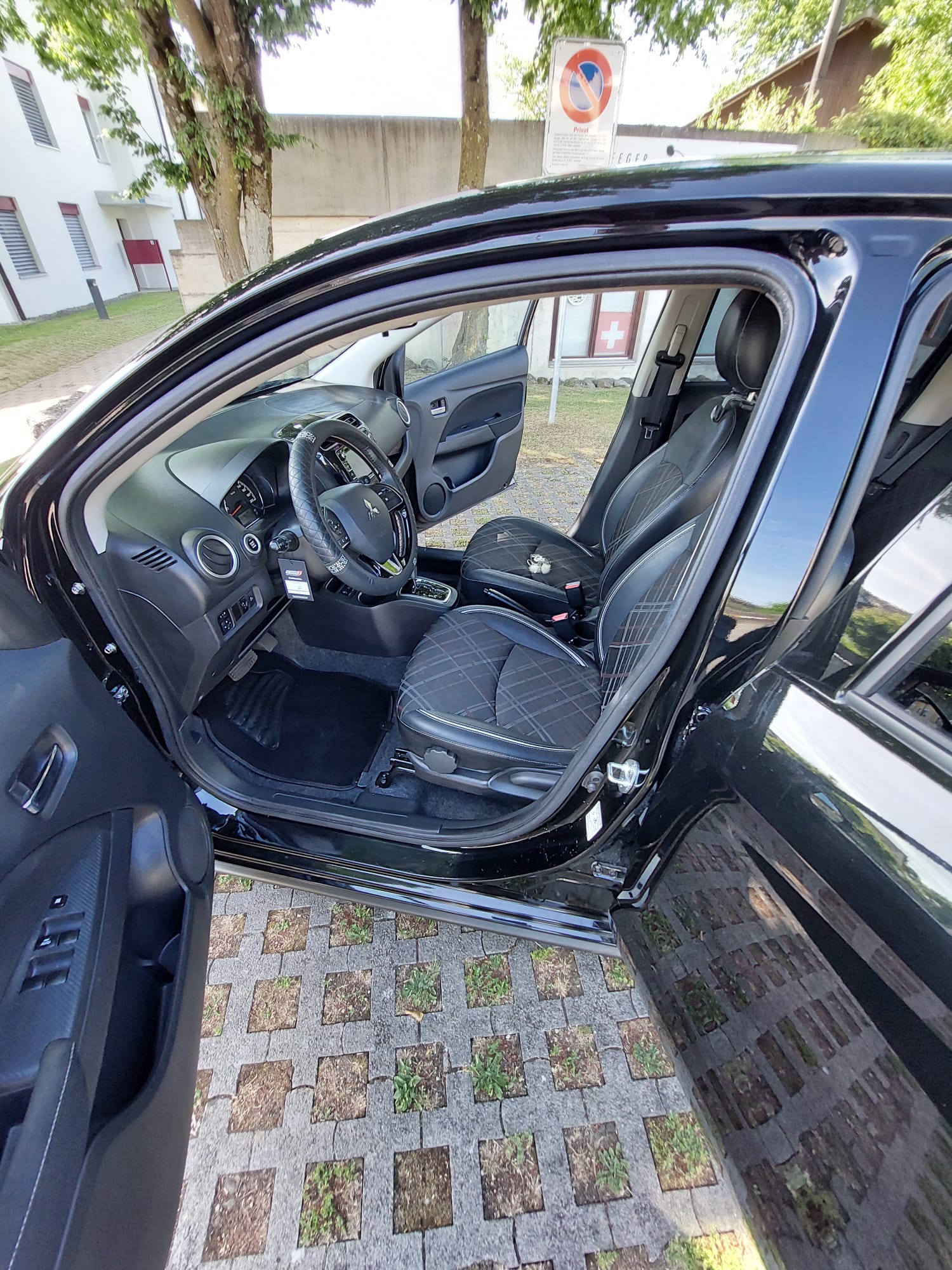 MITSUBISHI Space Star 1.2 Diamond CVT-image-5