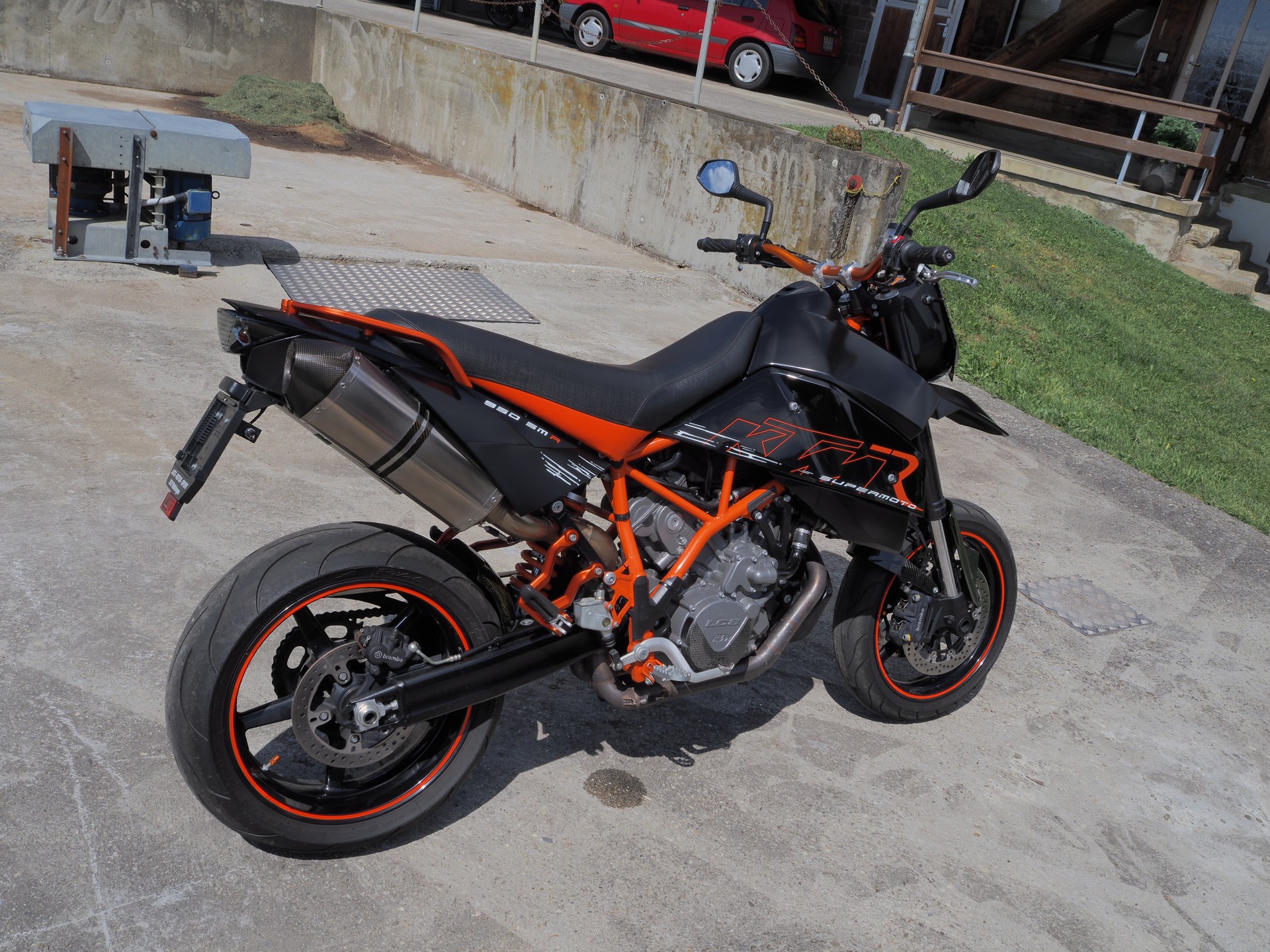 KTM 950 Supermoto R-image-1