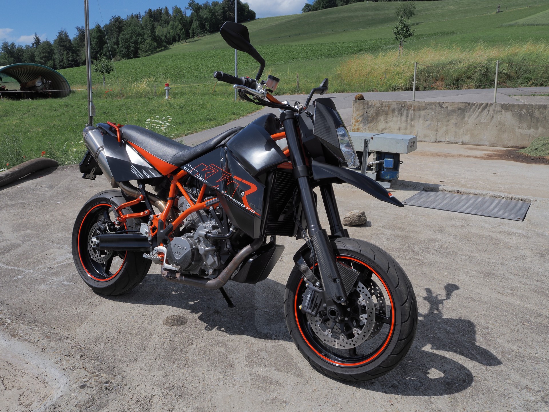 KTM 950 Supermoto R
