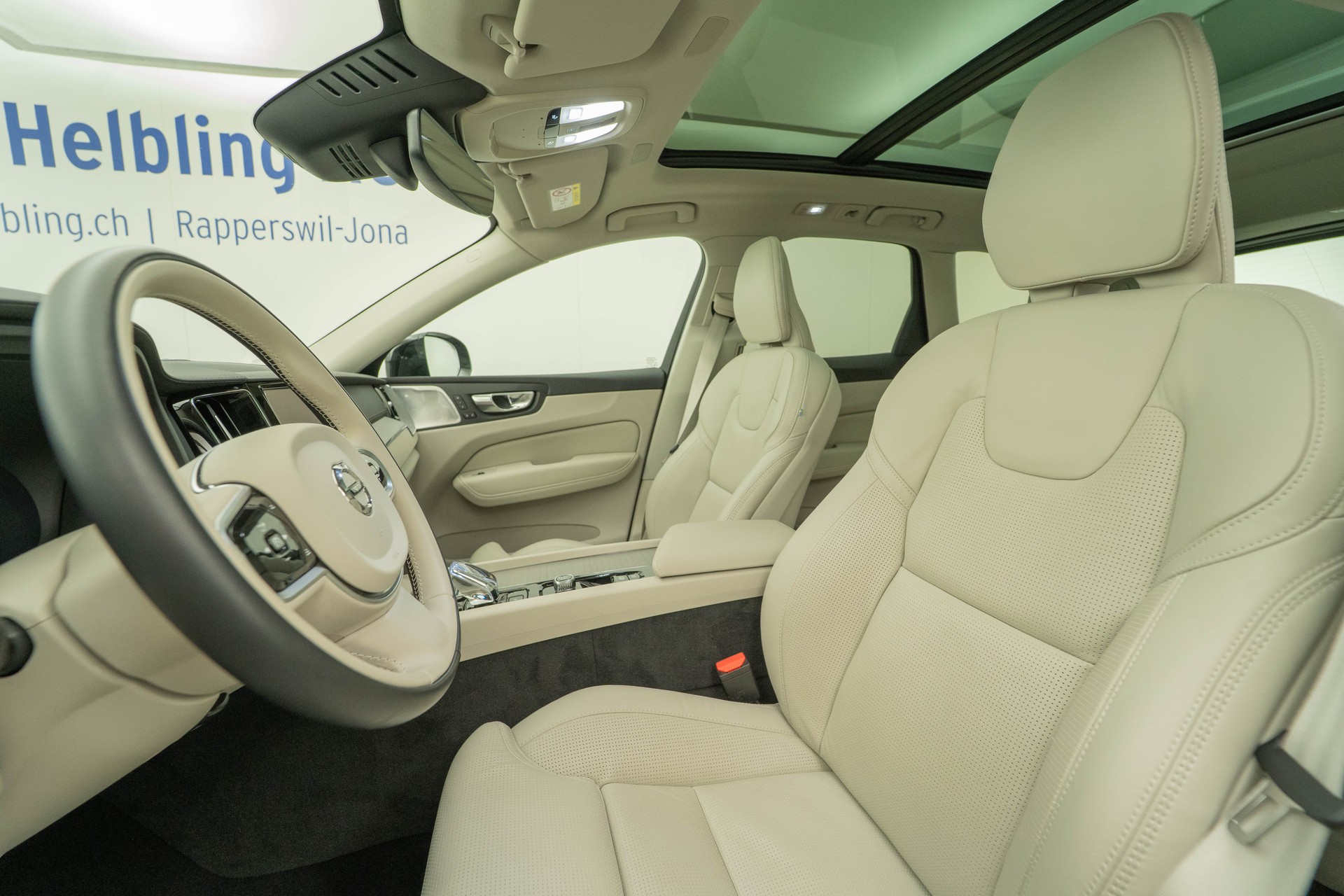 VOLVO XC60 2.0 T8 TE XCLUSIVE Ultra Dark eAWD-image-7