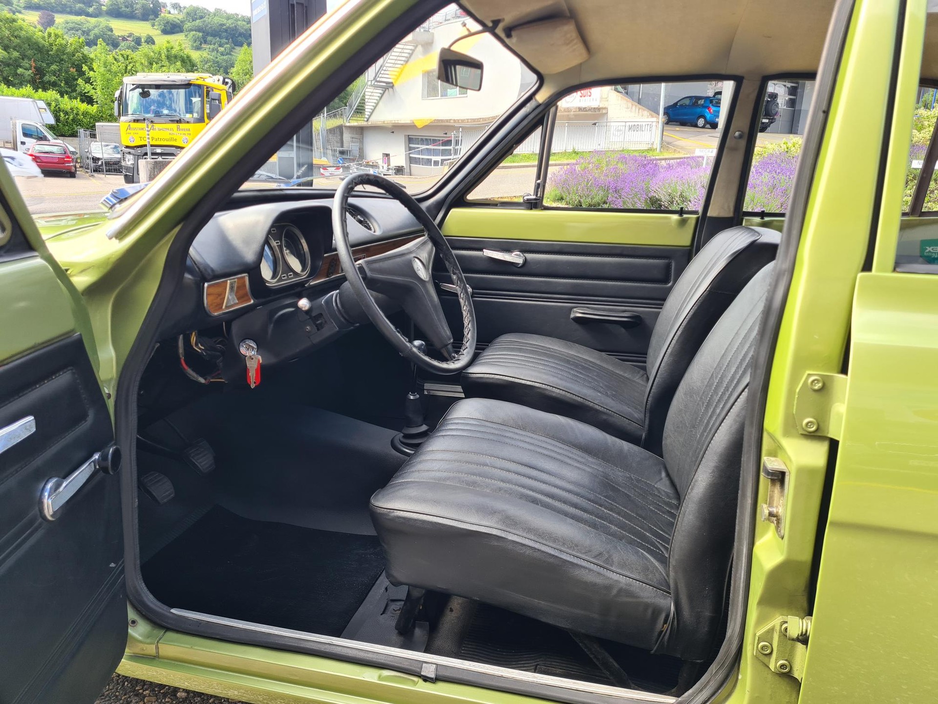 FORD Escort 1100 L-image-6