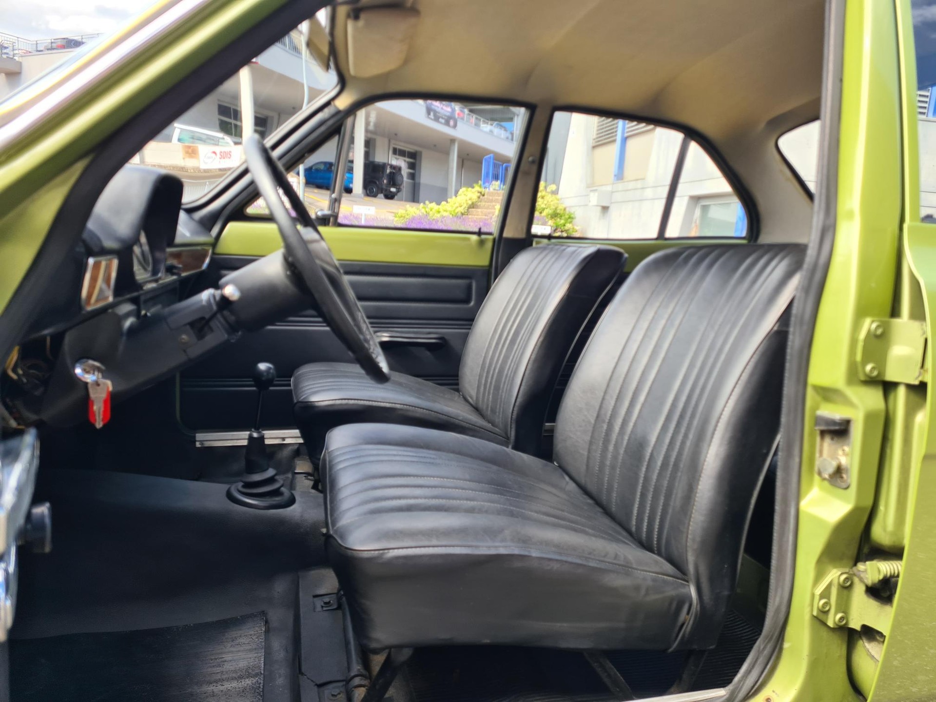 FORD Escort 1100 L-image-7