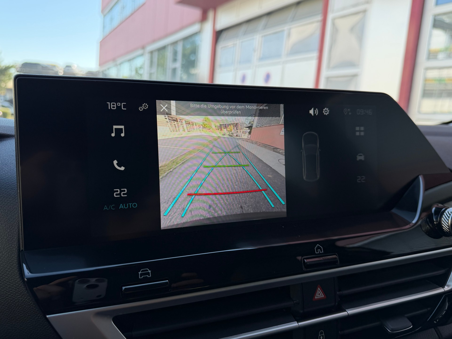 CITROEN C4 1.2 130 Plus EAT8-image-15