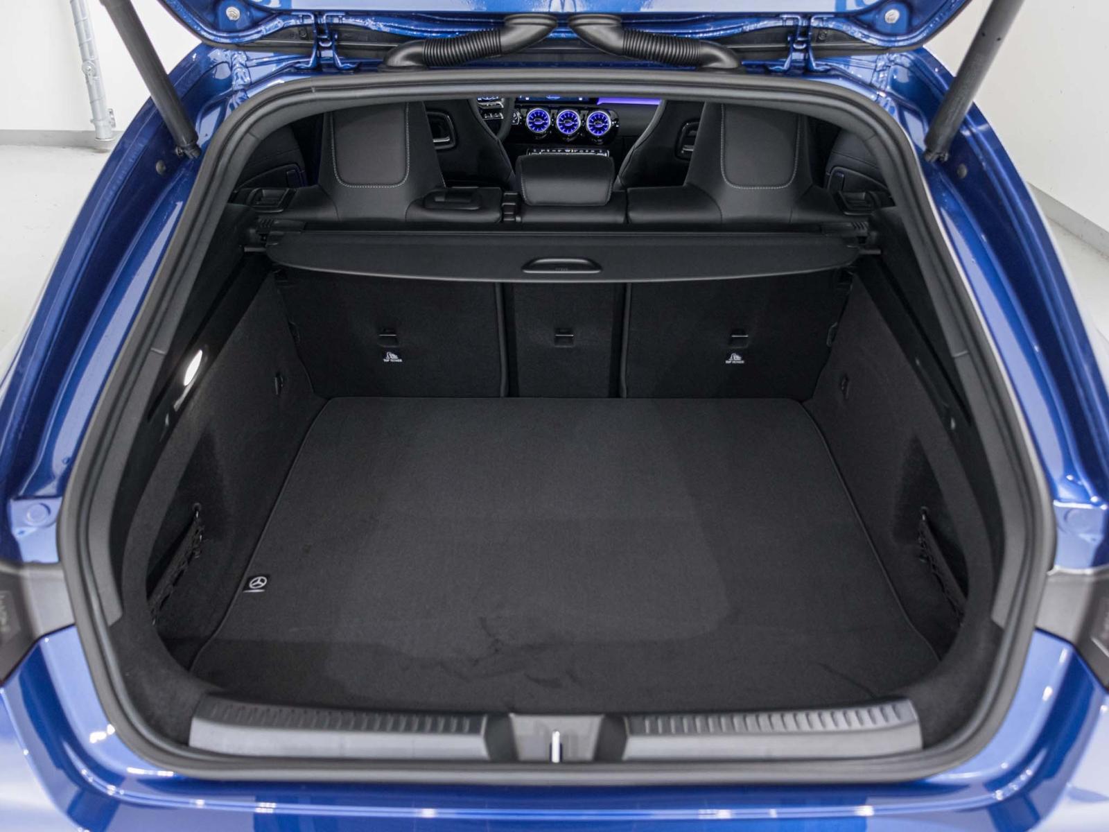 MERCEDES-BENZ CLA 220 d Shooting Brake-image-13