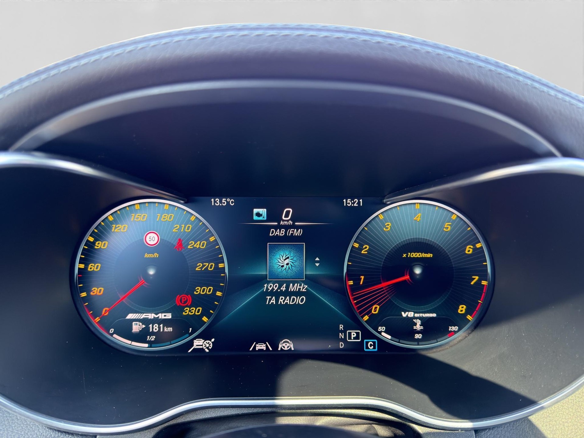 MERCEDES-BENZ GLC 63 S AMG 4m+-showroom-element-3