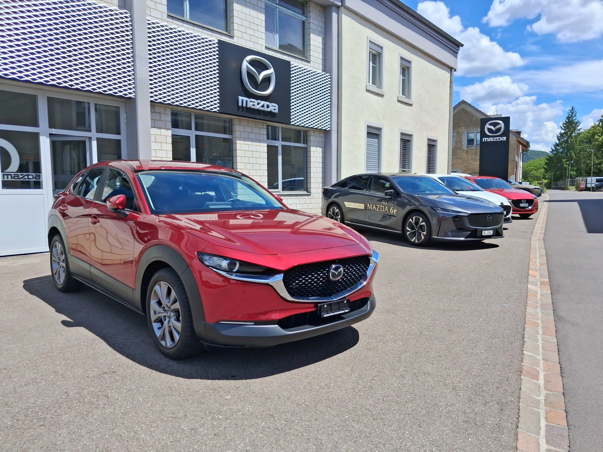 MAZDA CX-30 2.0 186 Ambition Plus AWD-showroom-element-1