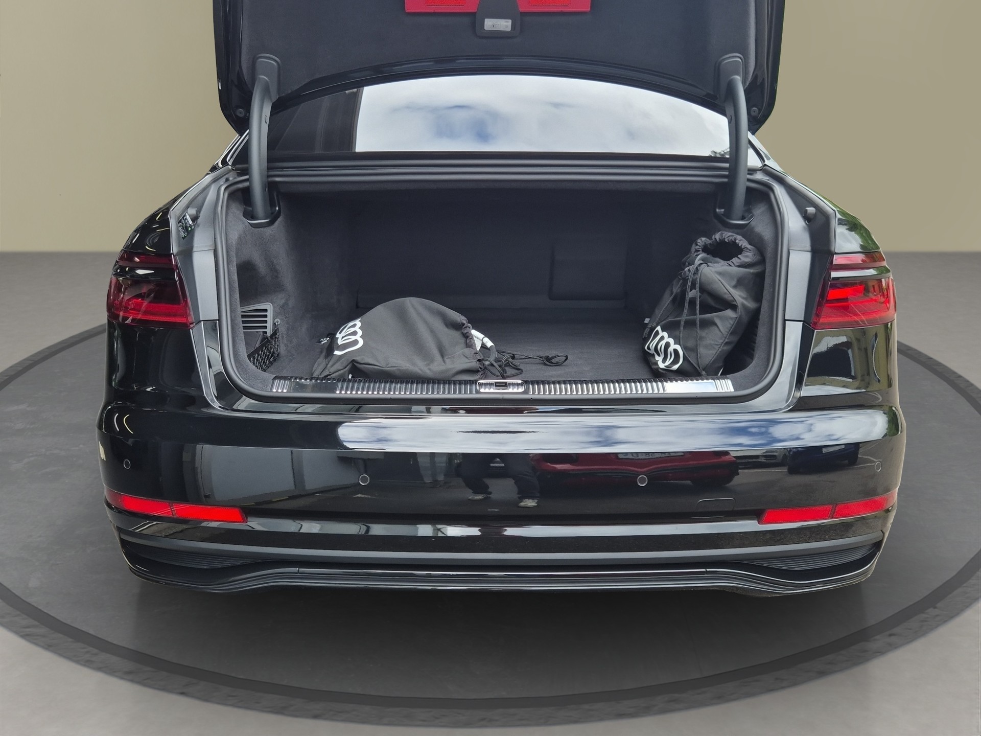 AUDI A8 60 L TFSI e quattro tiptronic-image-23