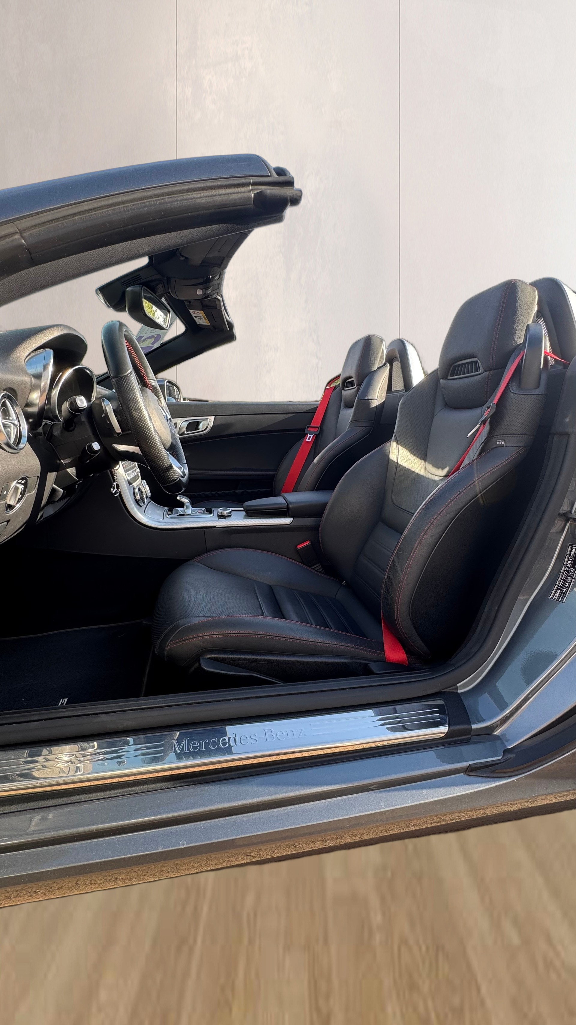MERCEDES-BENZ AMG-Line SLC 200 9G-Tronic-image-14