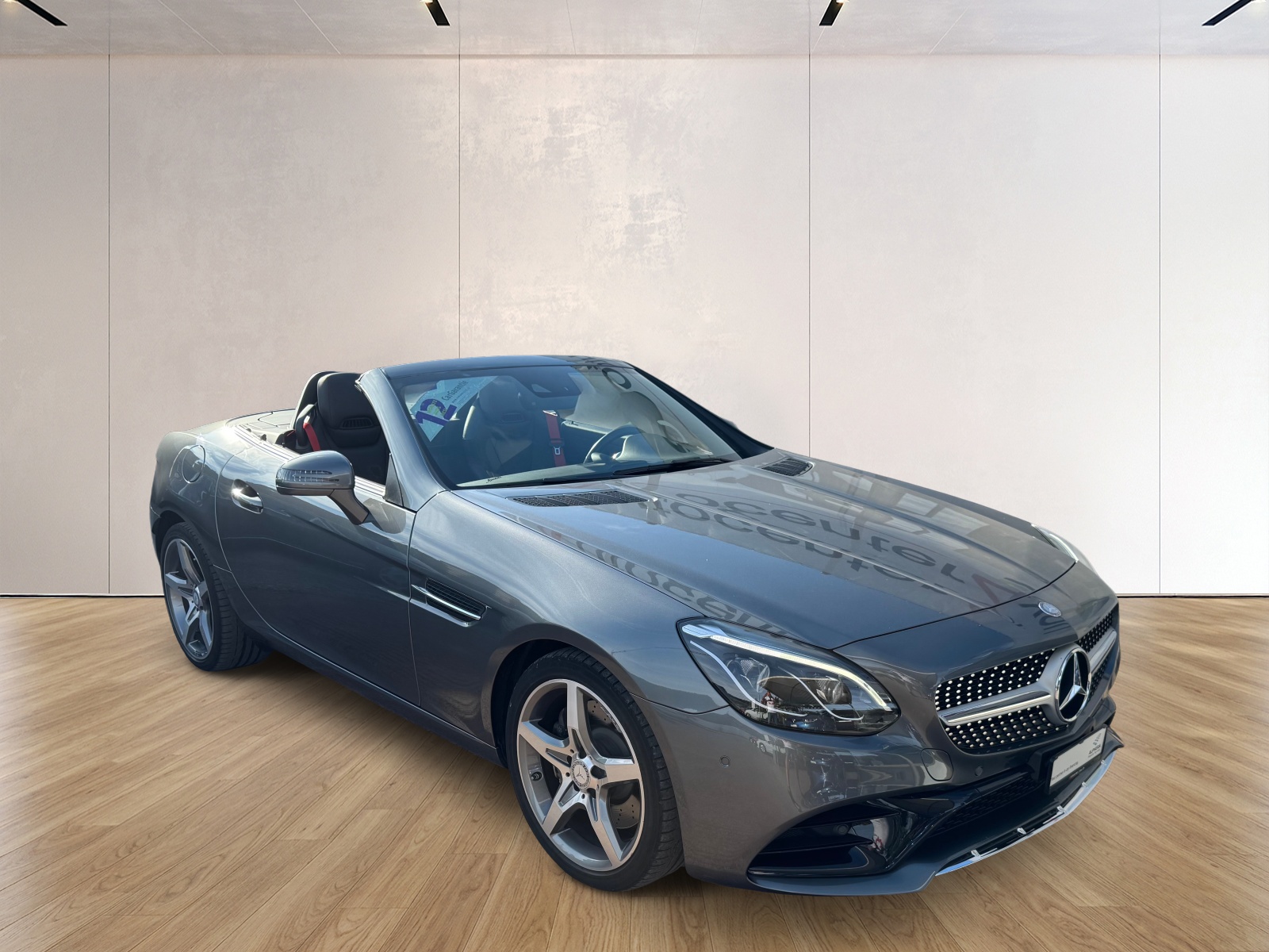 MERCEDES-BENZ AMG-Line SLC 200 9G-Tronic-showroom-element-1