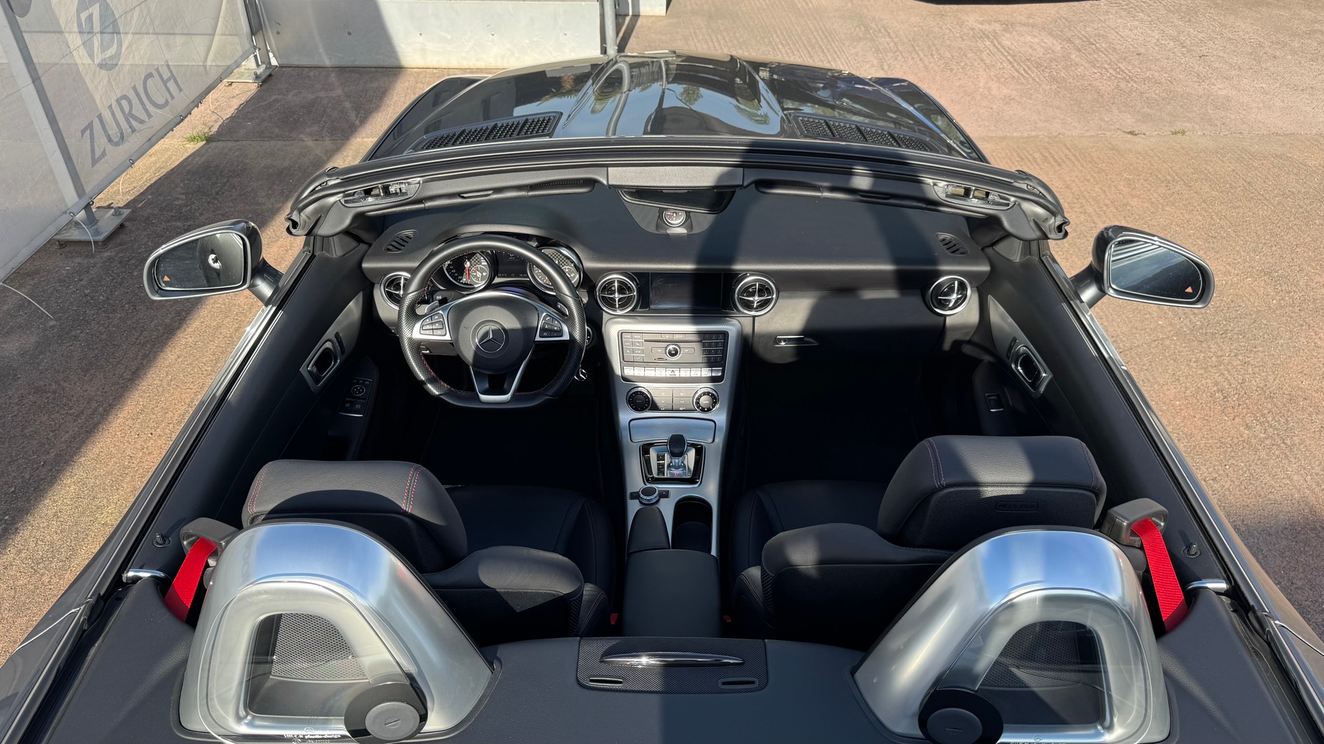 MERCEDES-BENZ AMG-Line SLC 200 9G-Tronic-image-12