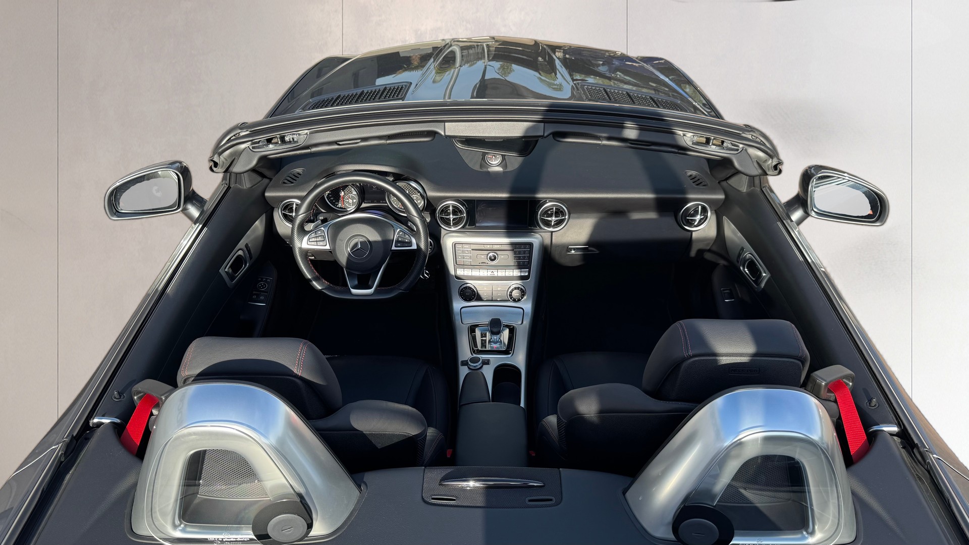 MERCEDES-BENZ AMG-Line SLC 200 9G-Tronic-image-12