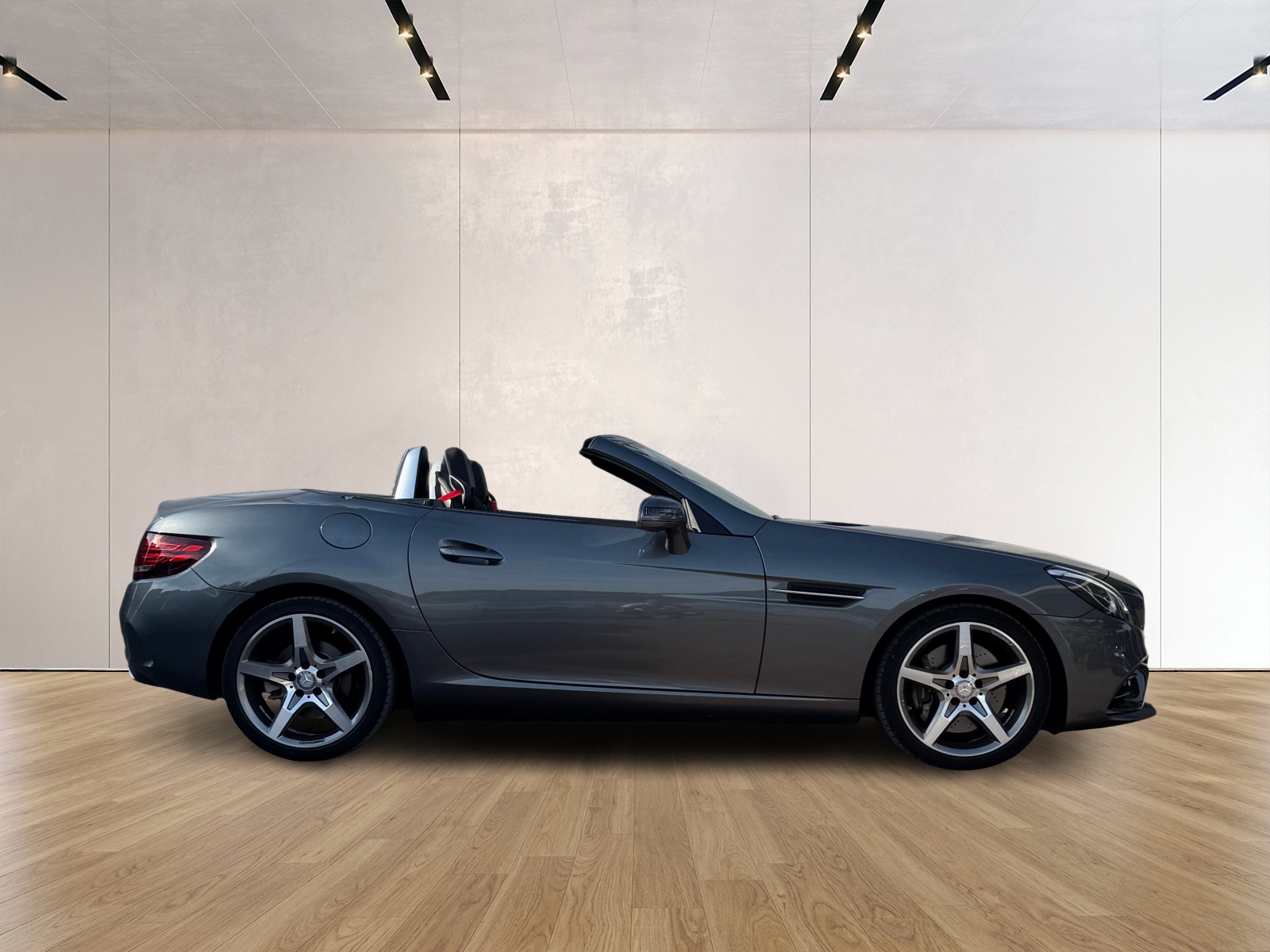MERCEDES-BENZ AMG-Line SLC 200 9G-Tronic-image-4