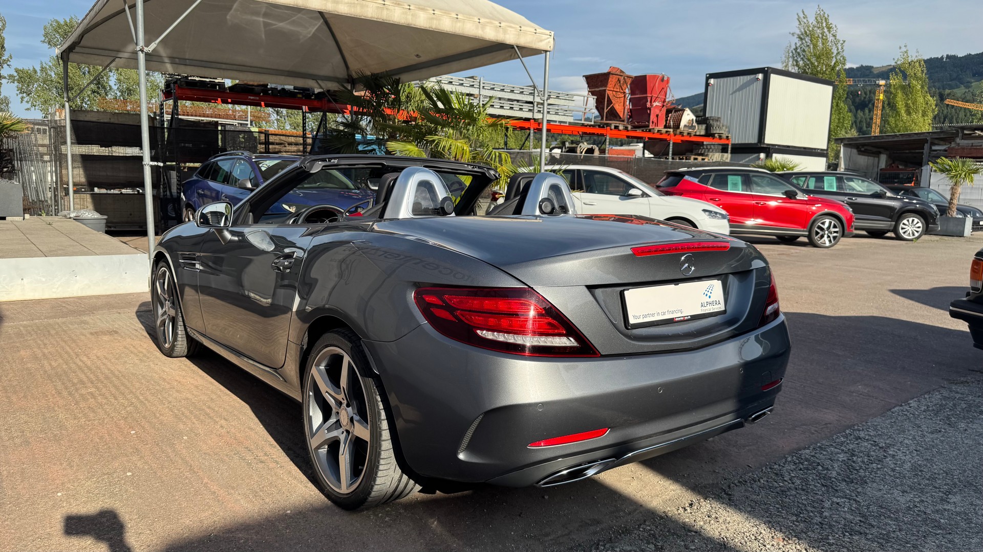 MERCEDES-BENZ AMG-Line SLC 200 9G-Tronic-image-11