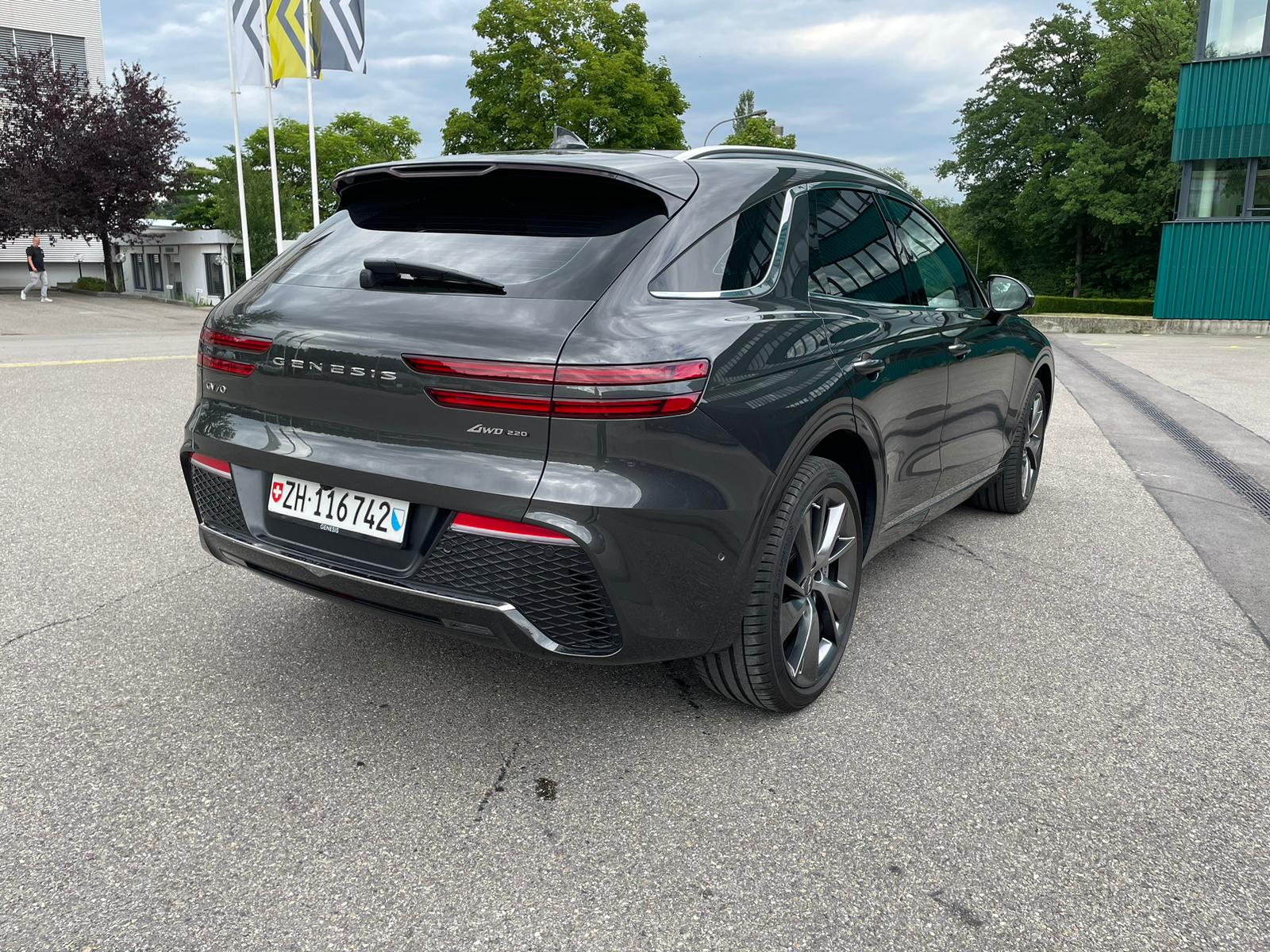 GENESIS GV70 2.2 CRDI Luxury AT8 AWD-image-4
