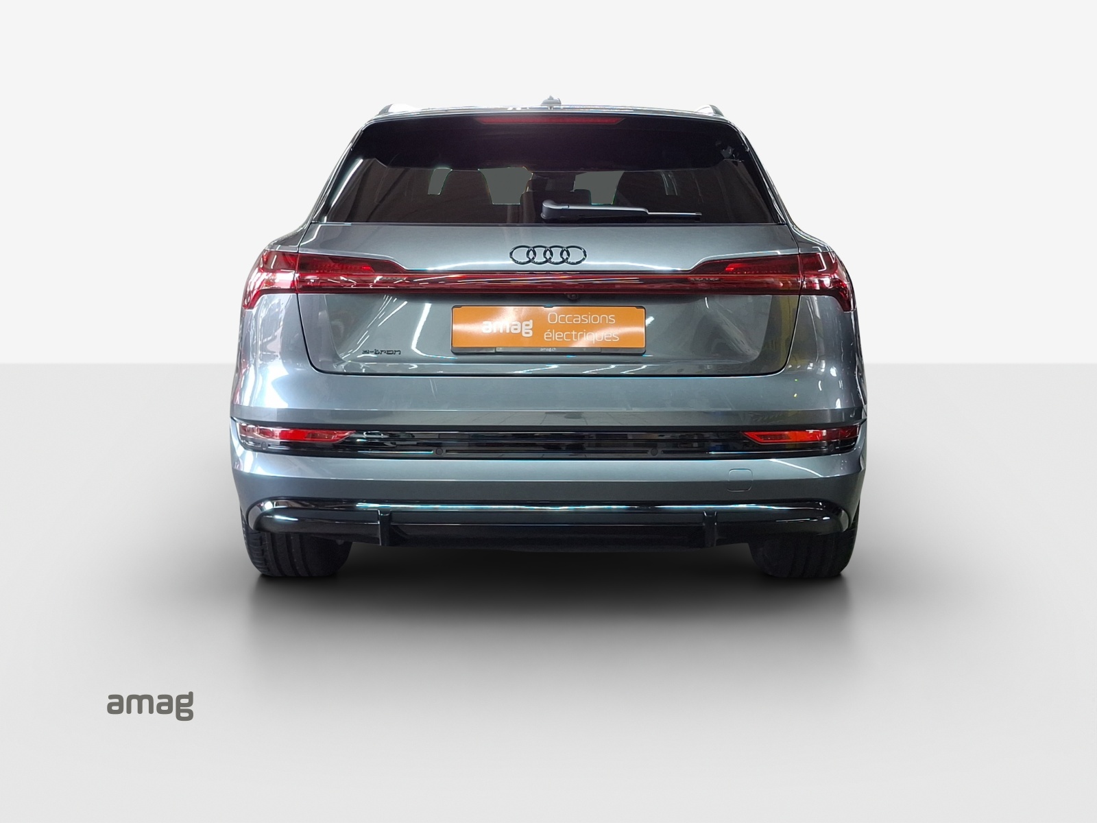 AUDI e-tron 55 S Line Black Edition quattro-showroom-element-2