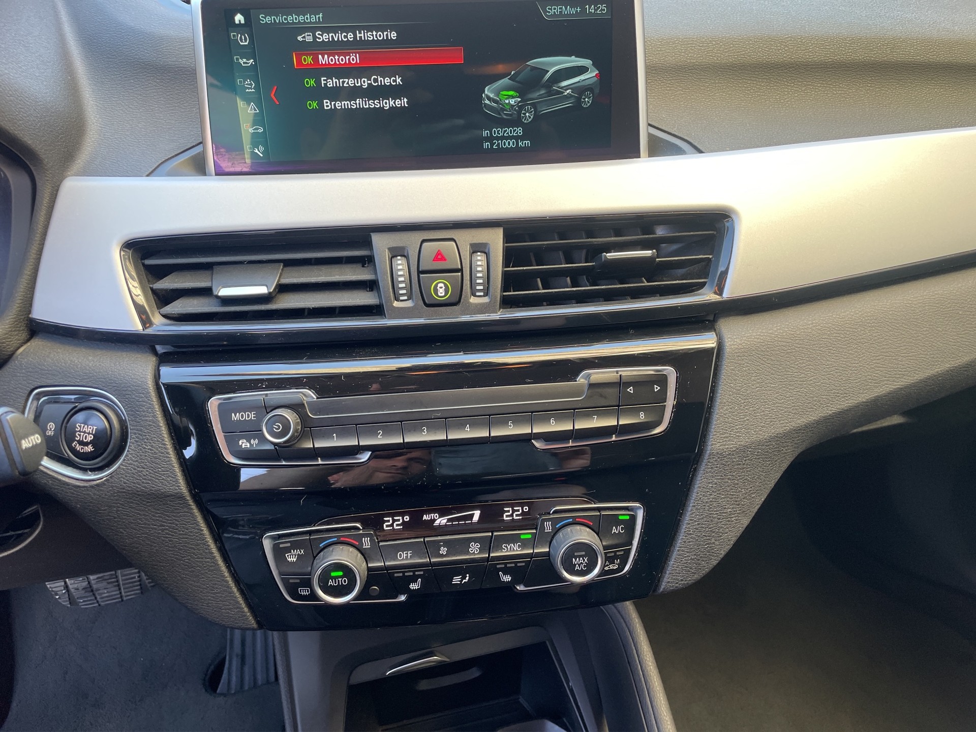 BMW X1 xDrive 18d Steptronic-image-11