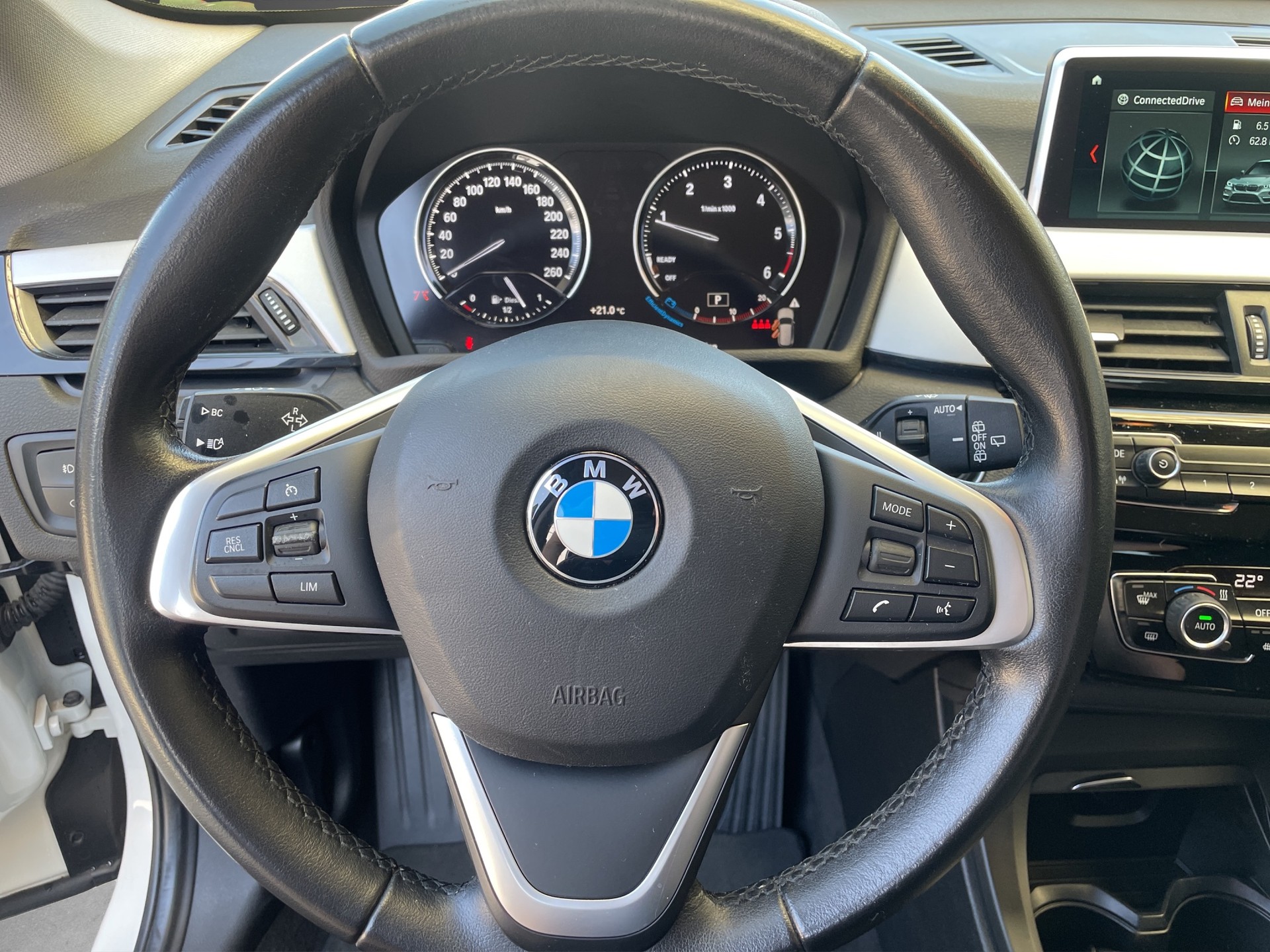 BMW X1 xDrive 18d Steptronic-image-13