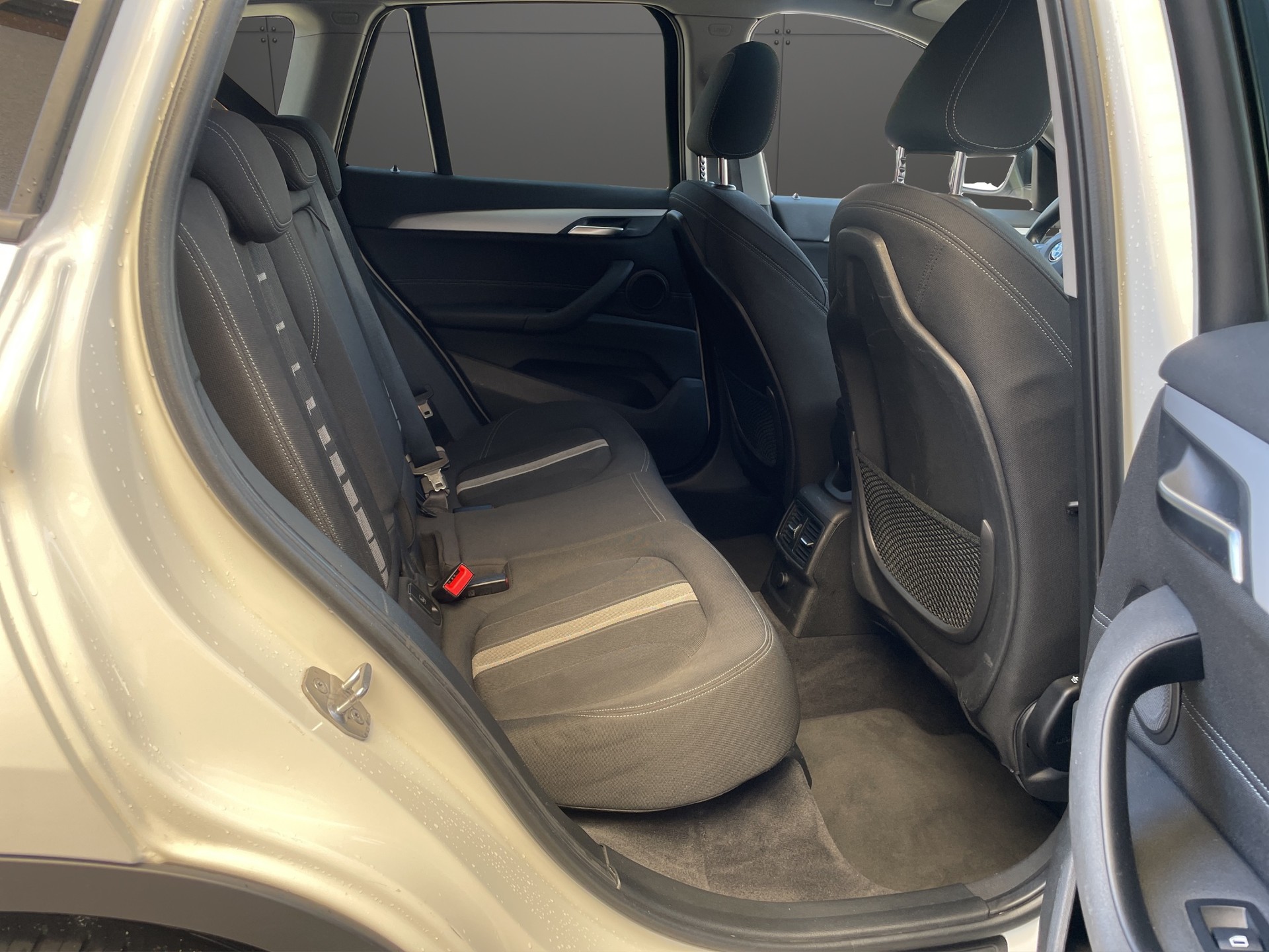 BMW X1 xDrive 18d Steptronic-image-9