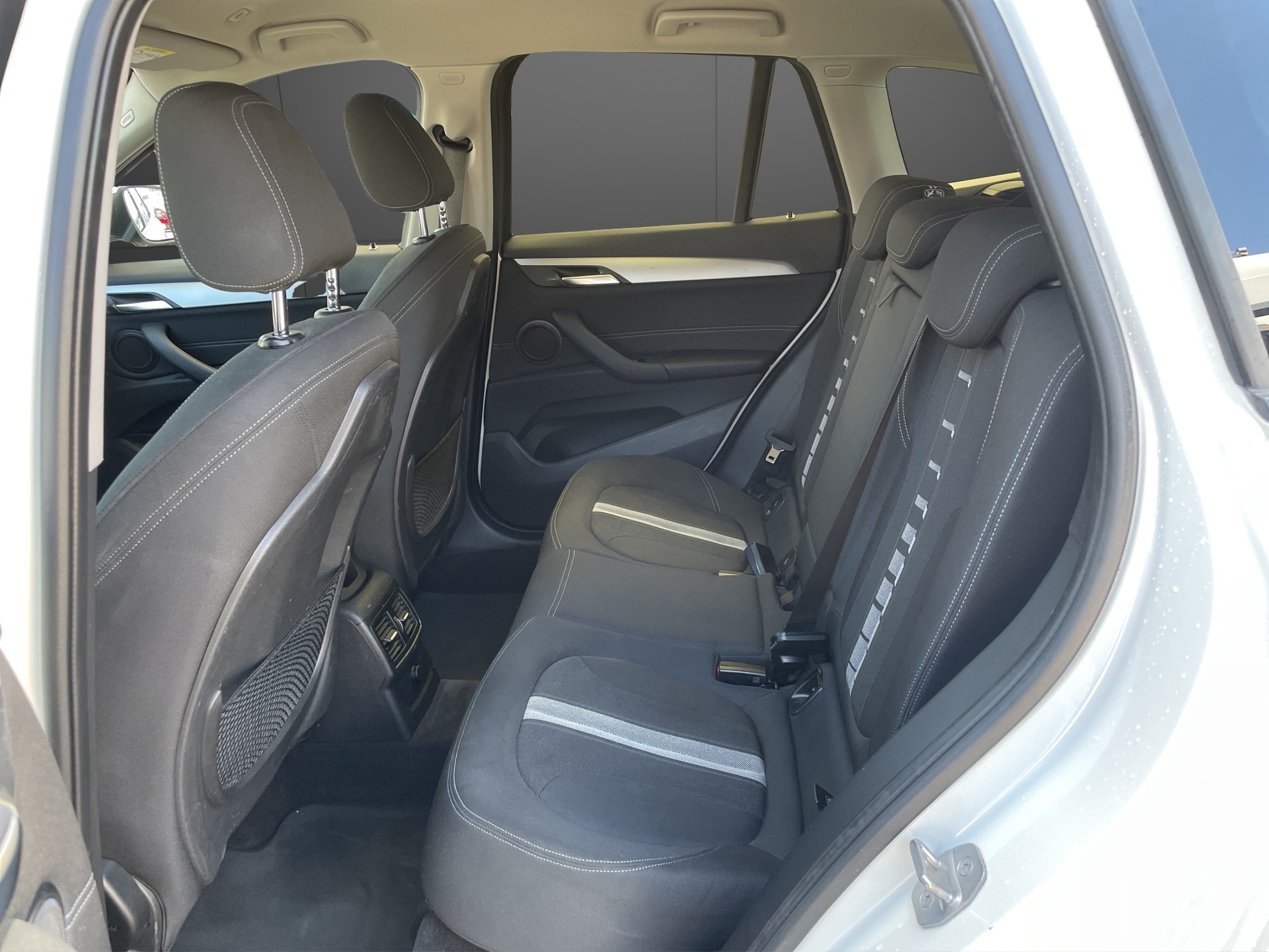 BMW X1 xDrive 18d Steptronic-image-8