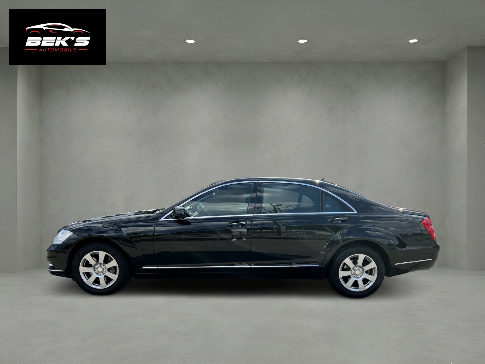 MERCEDES-BENZ S 350 L BlueTEC 4Matic 7G-Tronic-showroom-element-1